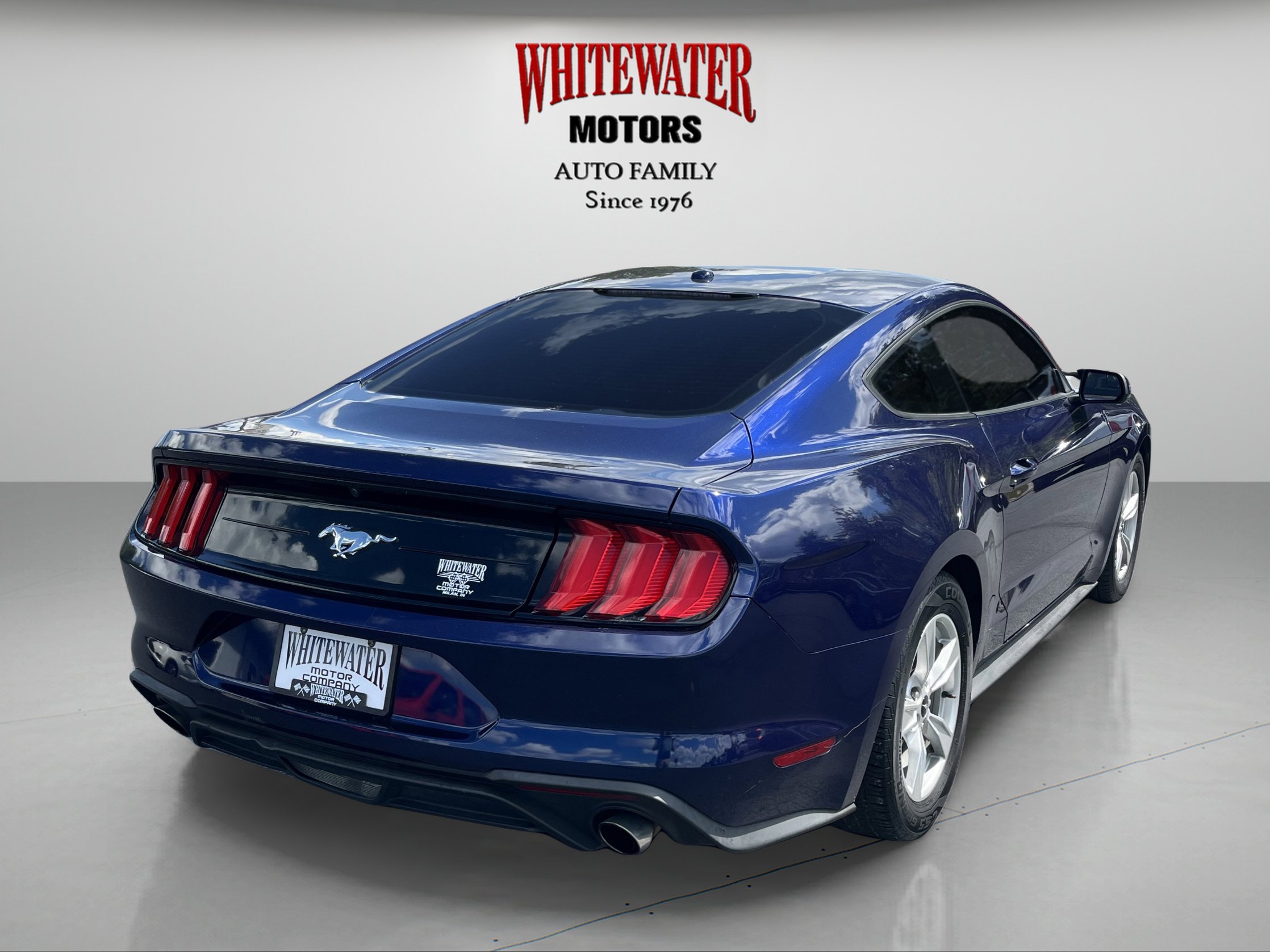 2020 Ford Mustang EcoBoost photo 4