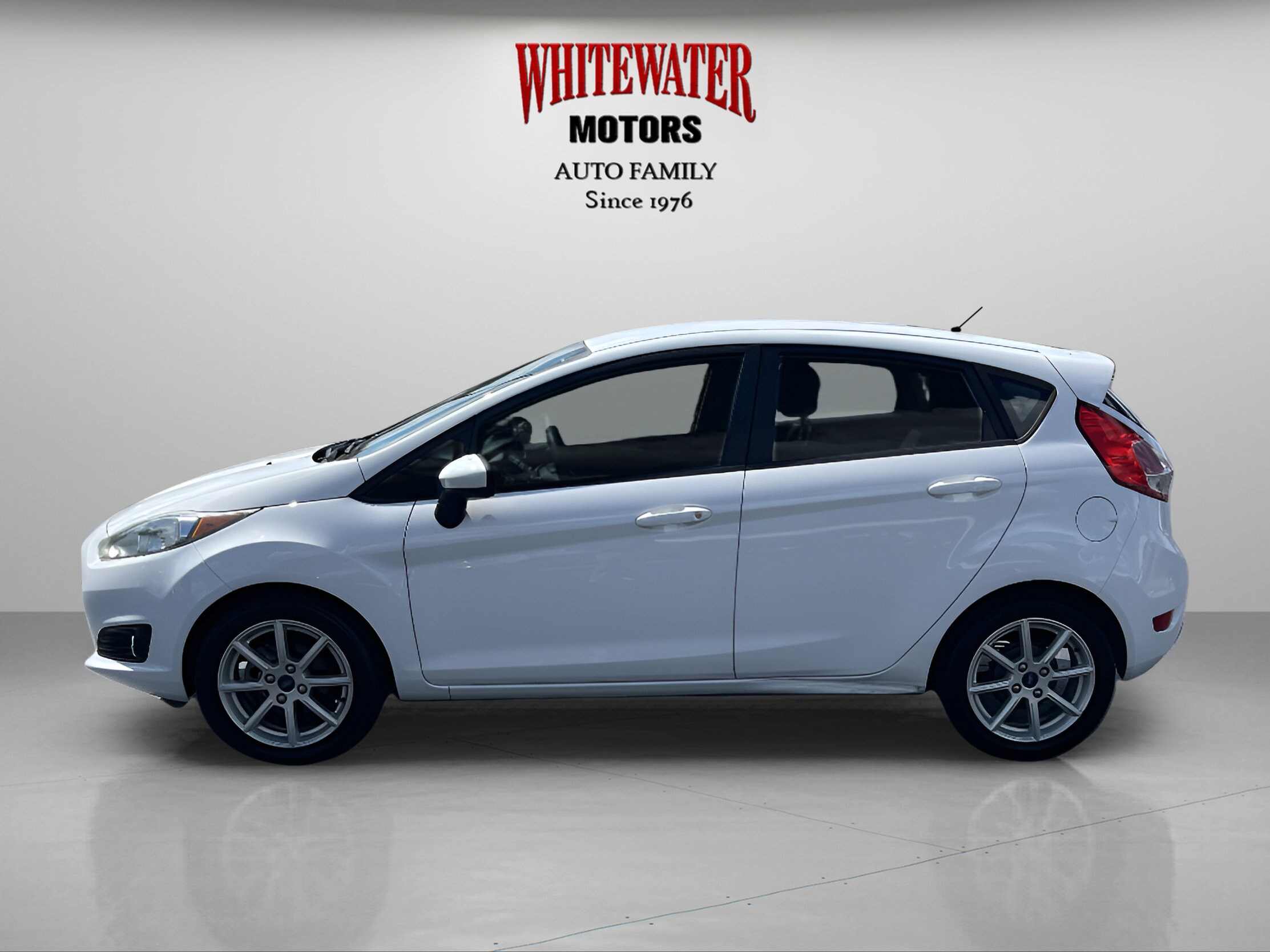 2019 Ford Fiesta SE photo 2