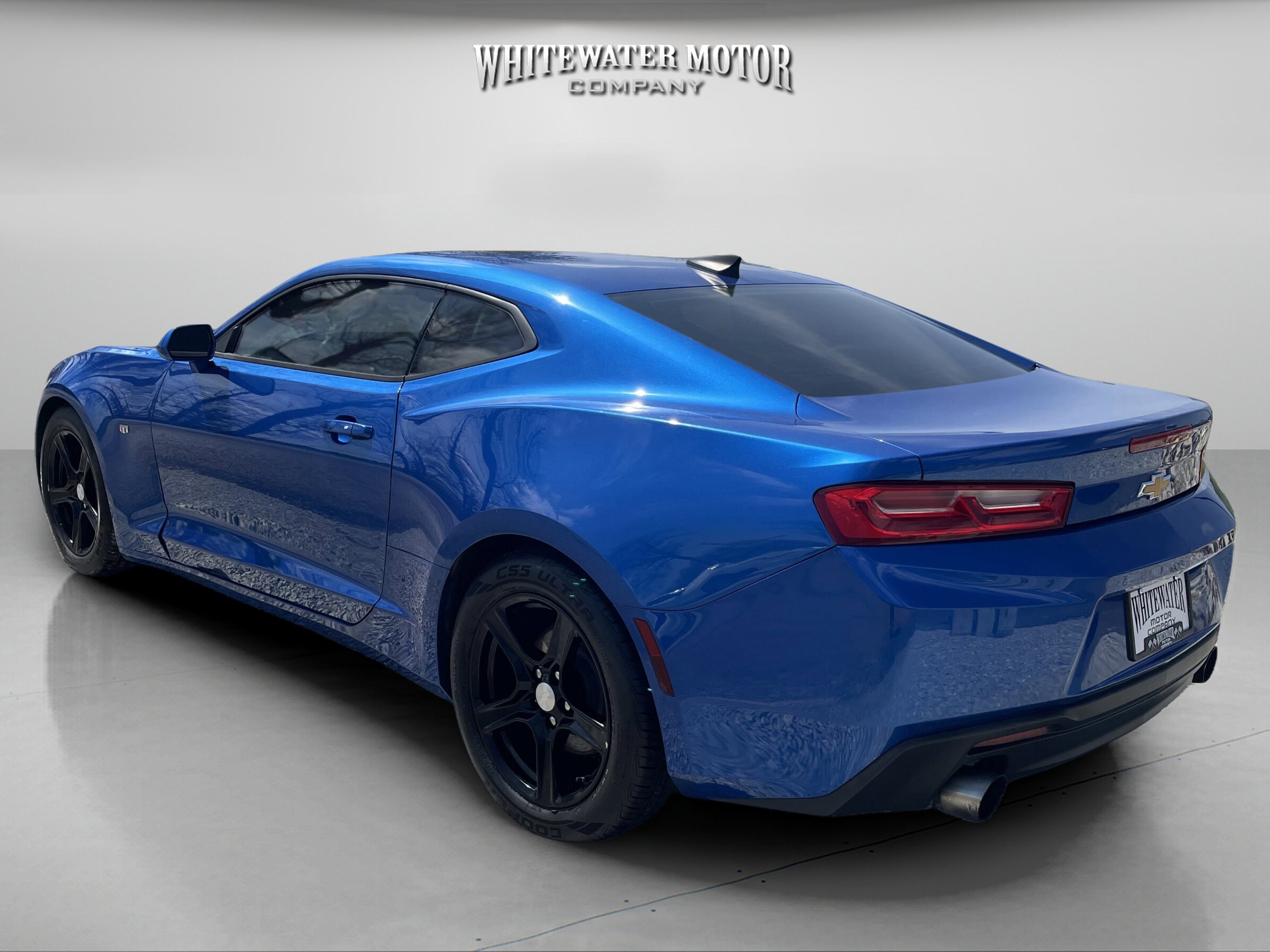2017 Chevrolet Camaro 1LT photo 3