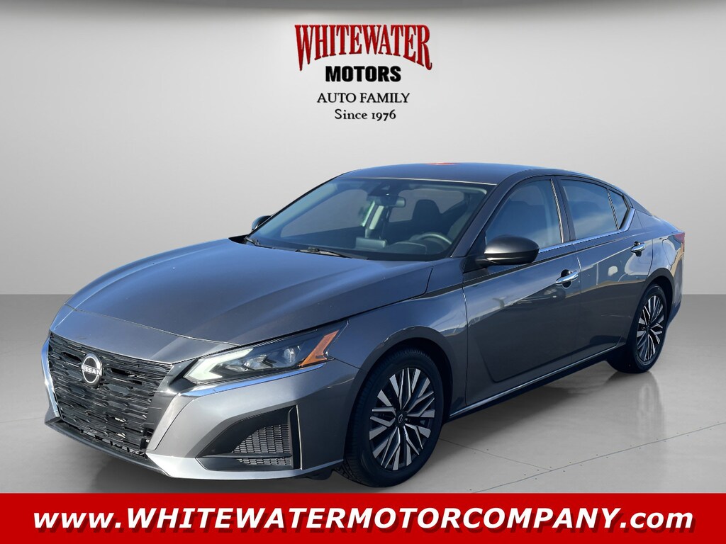 Used 2024 Nissan Altima 2.5 SV Sedan