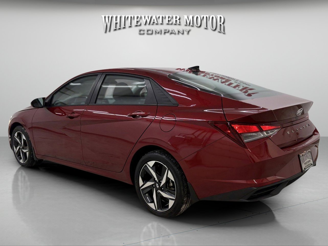 2023 Hyundai Elantra SEL photo 2