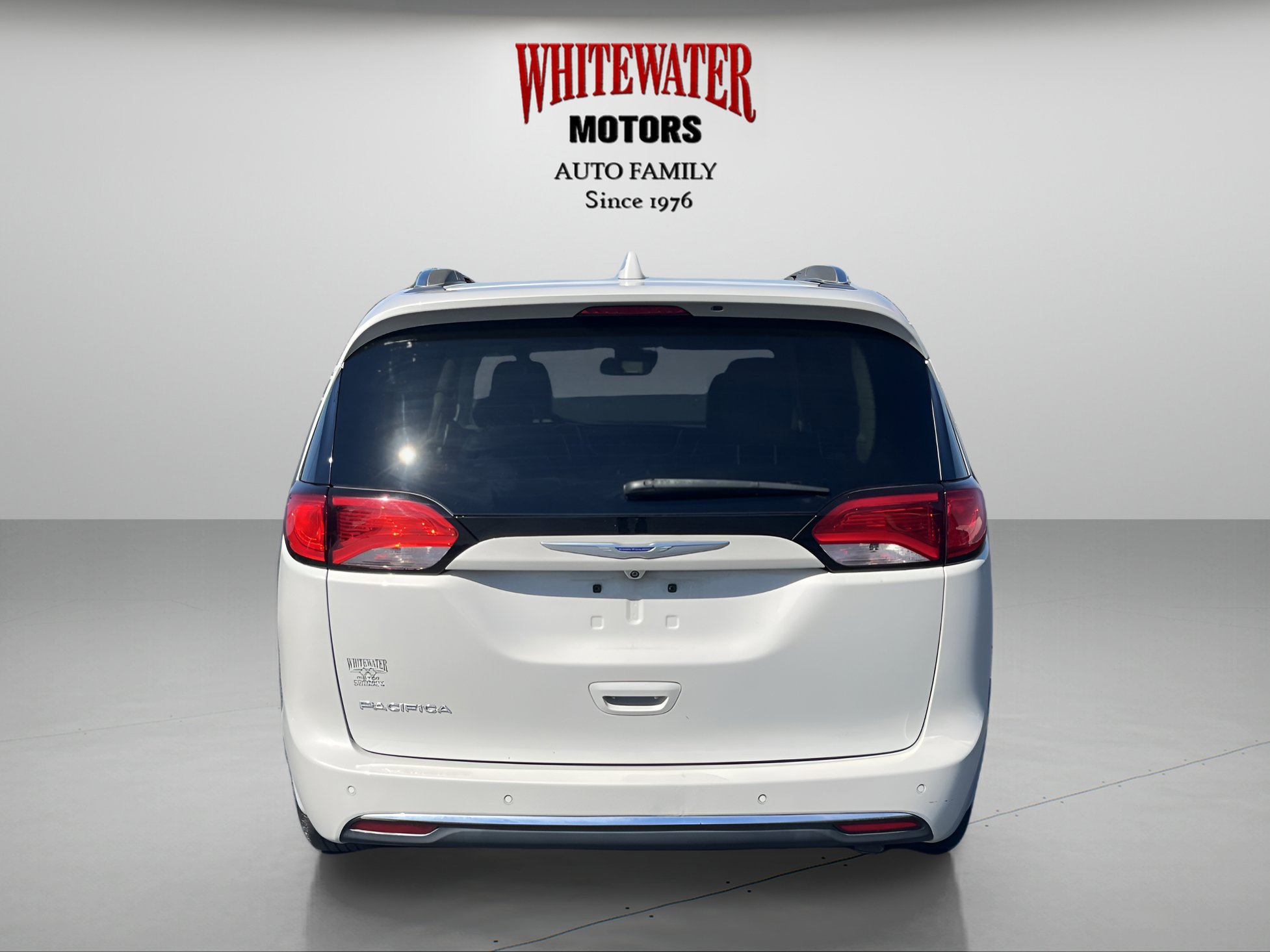 2019 Chrysler Pacifica Touring Plus photo 4