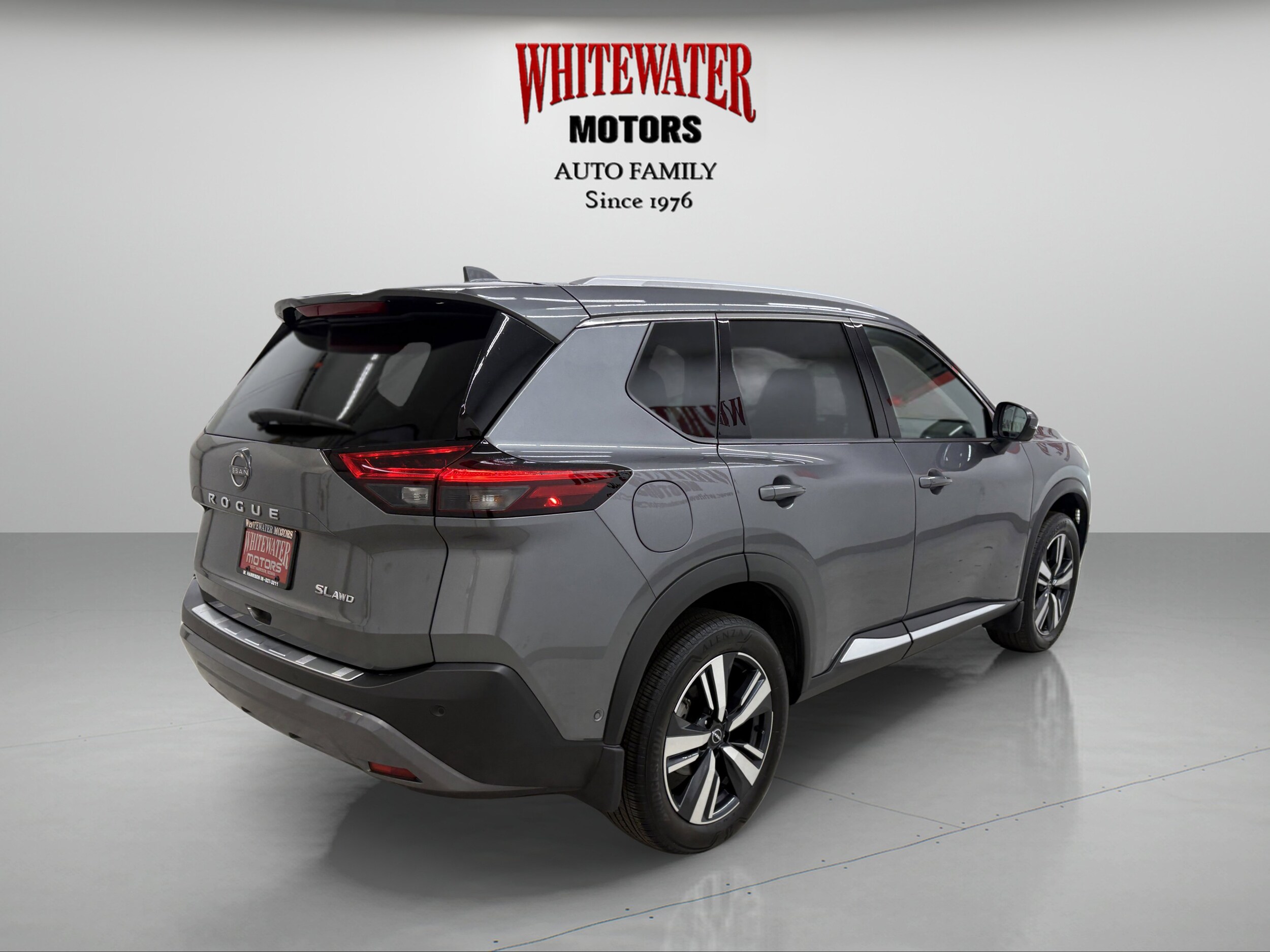 2023 Nissan Rogue SL photo 4