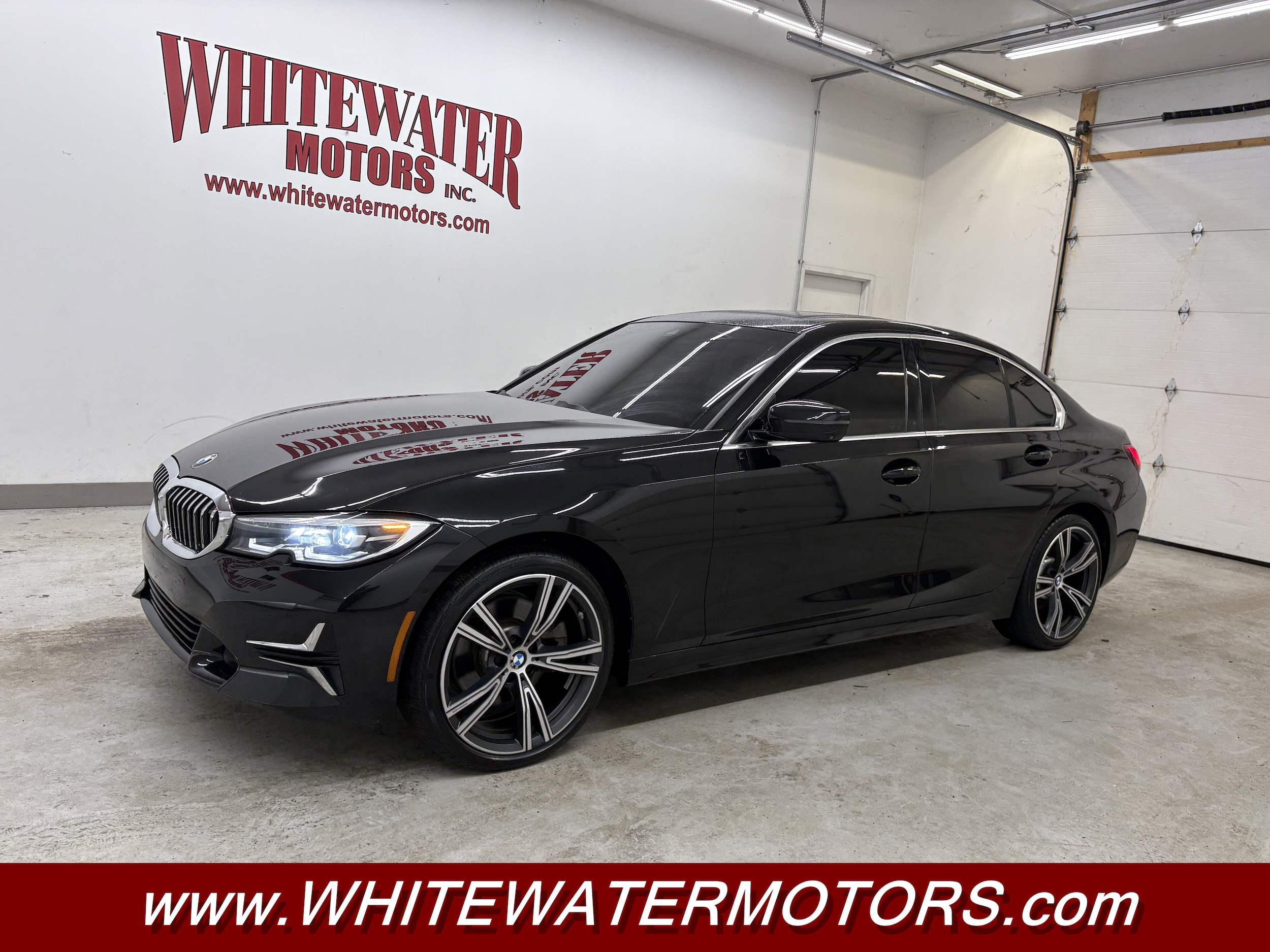 2020 BMW 3 Series 330i's photo