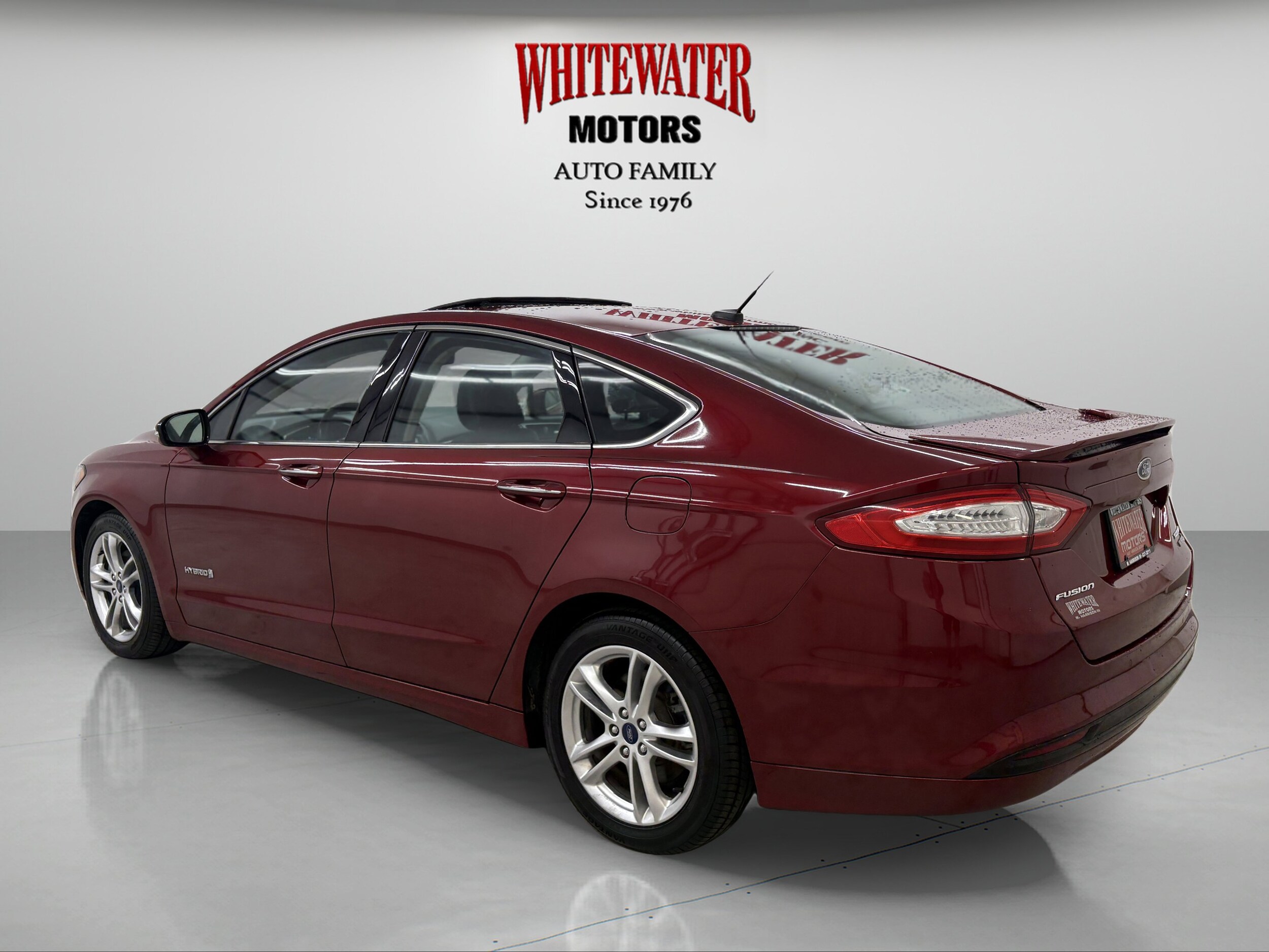 2015 Ford Fusion Titanium Hybrid photo 2