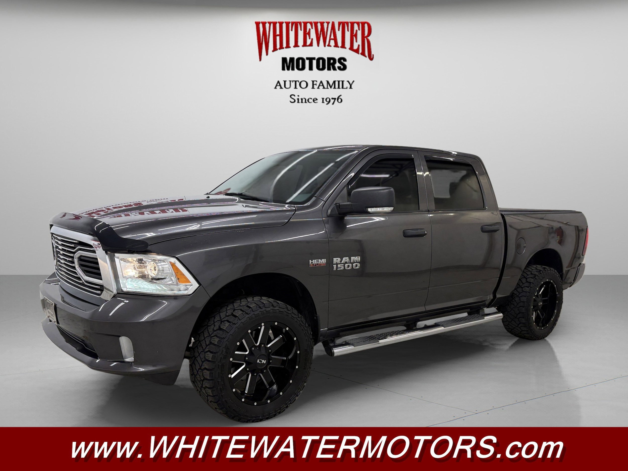 2015 RAM 1500 Express 4x4 Crew Cab's photo