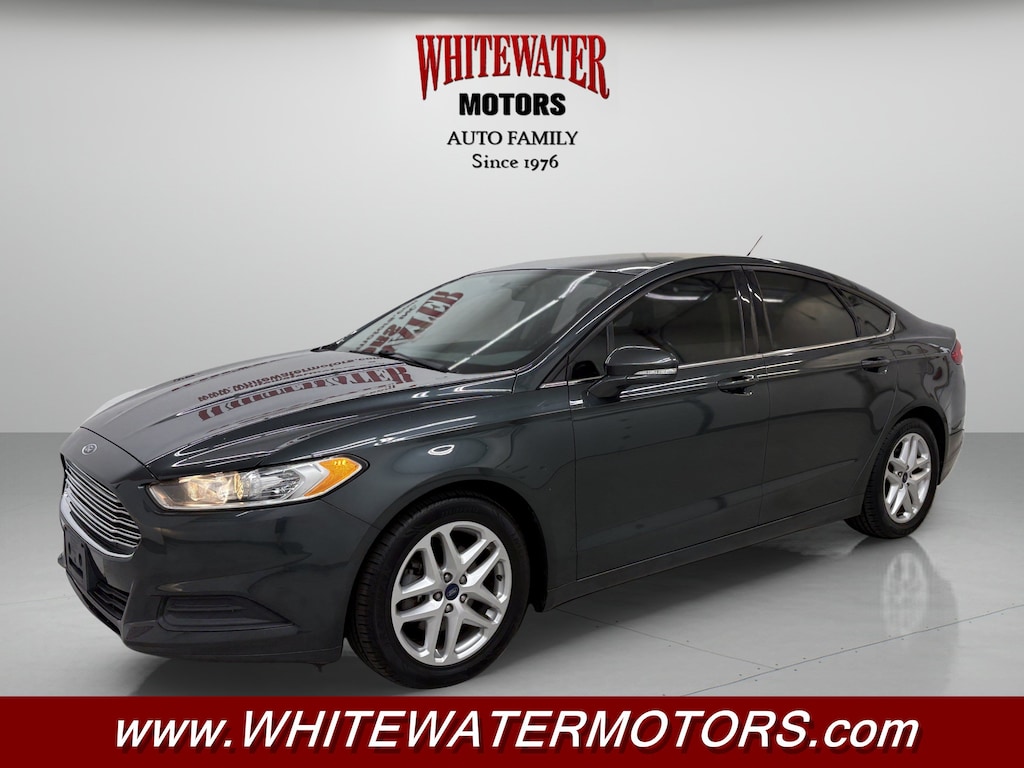Used 2016 Ford Fusion SE 4dr Car