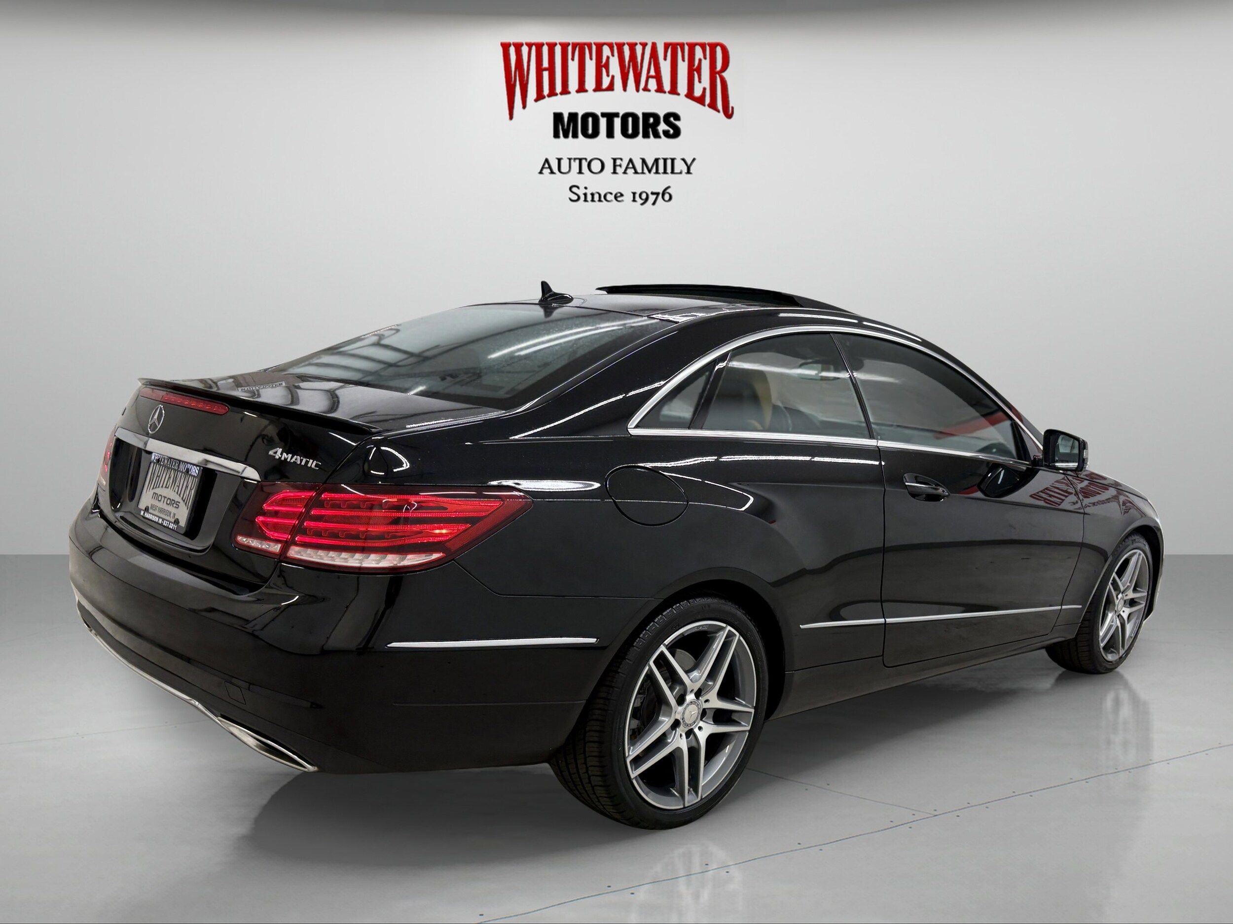 2015 Mercedes Benz E 400 photo 2