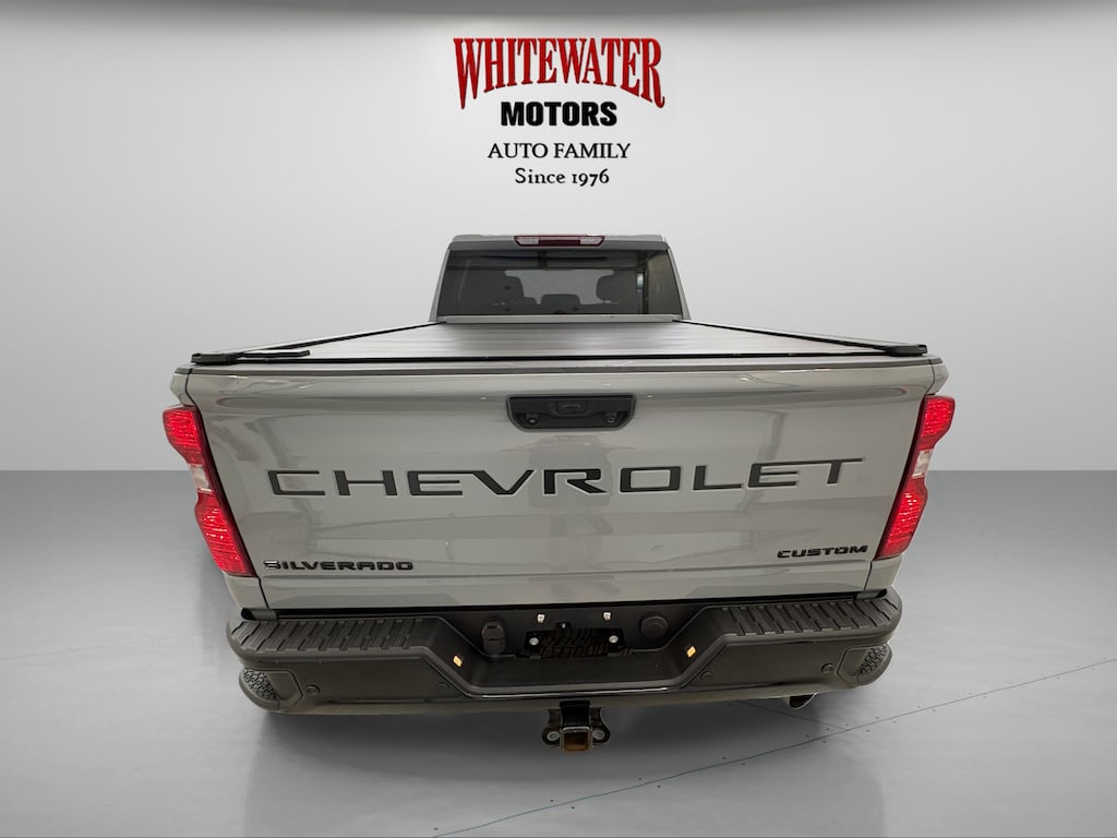 Used 2024 Chevrolet Silverado 2500HD Custom Crew Cab Pickup