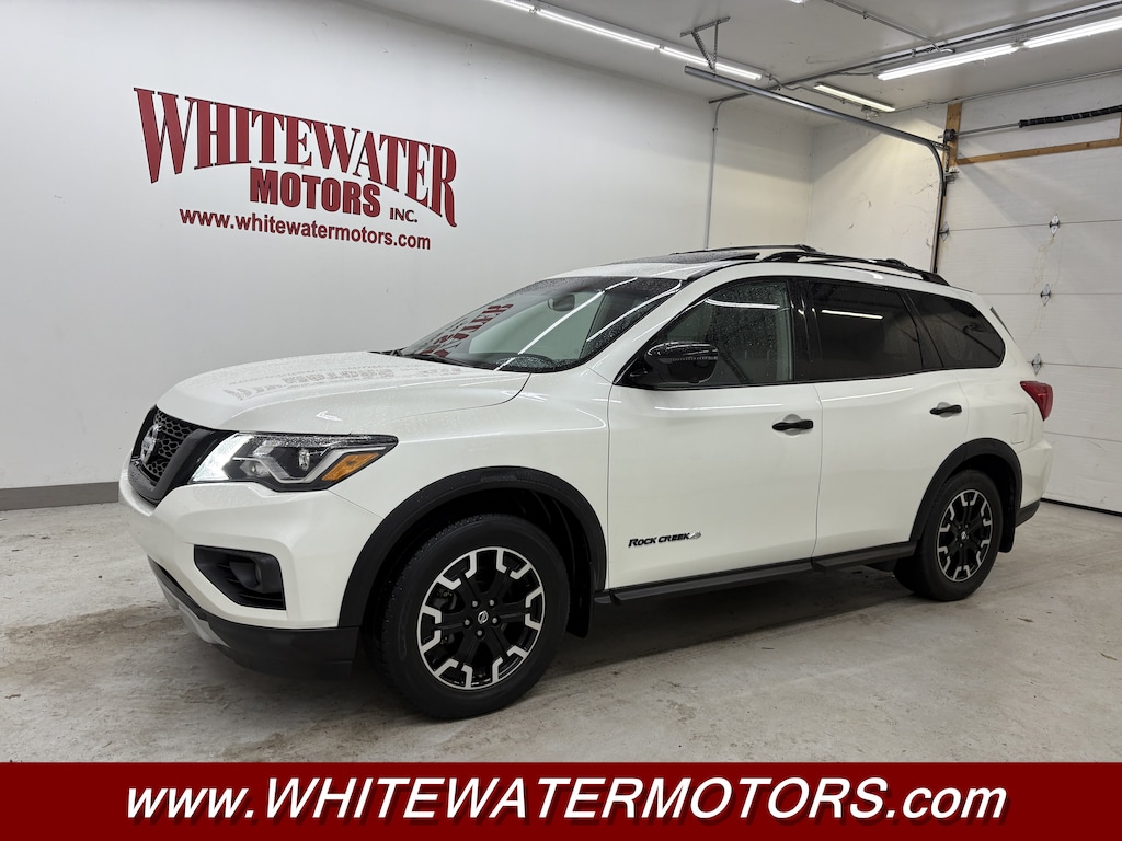 Used 2020 Nissan Pathfinder SL Sport Utility