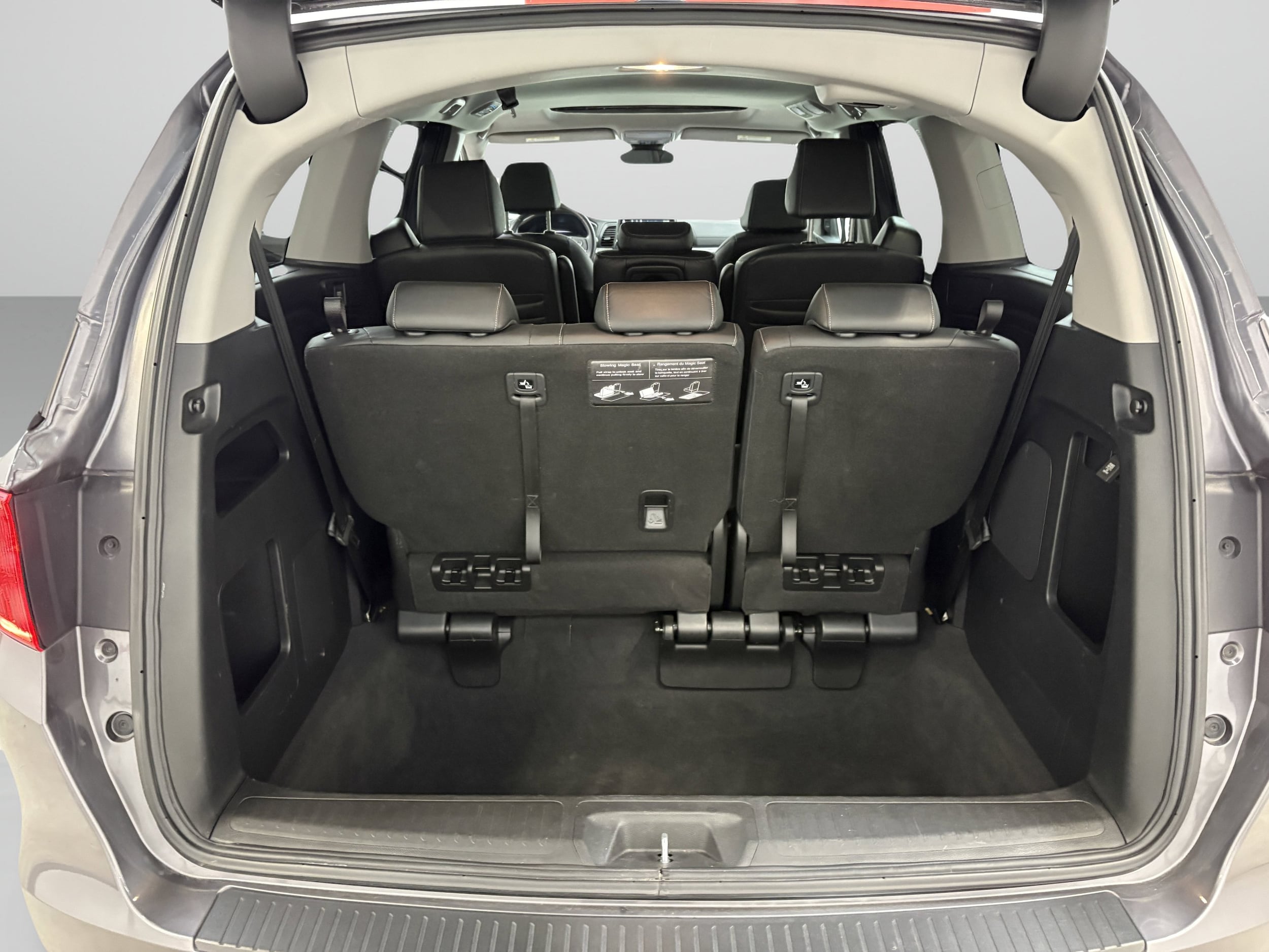 2024 Honda Odyssey EX-L - Photo 8