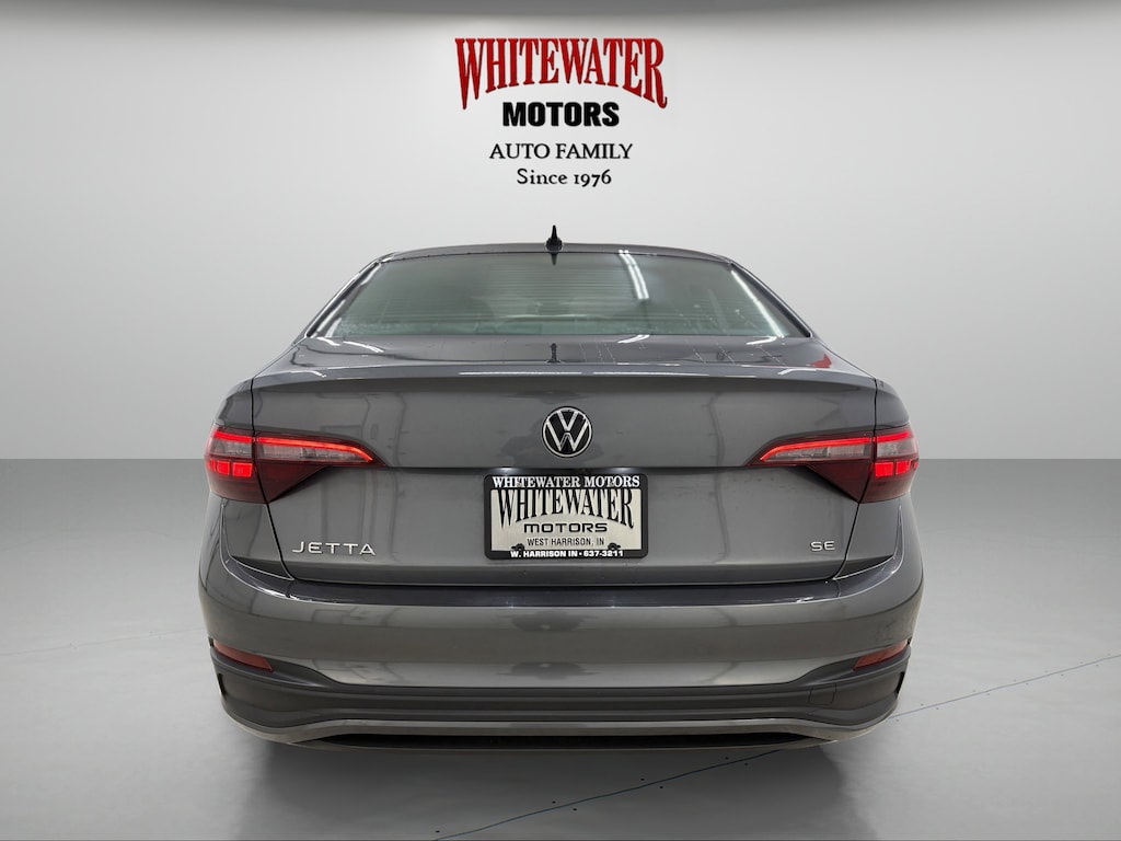 Used 2024 Volkswagen Jetta SE 4dr Car