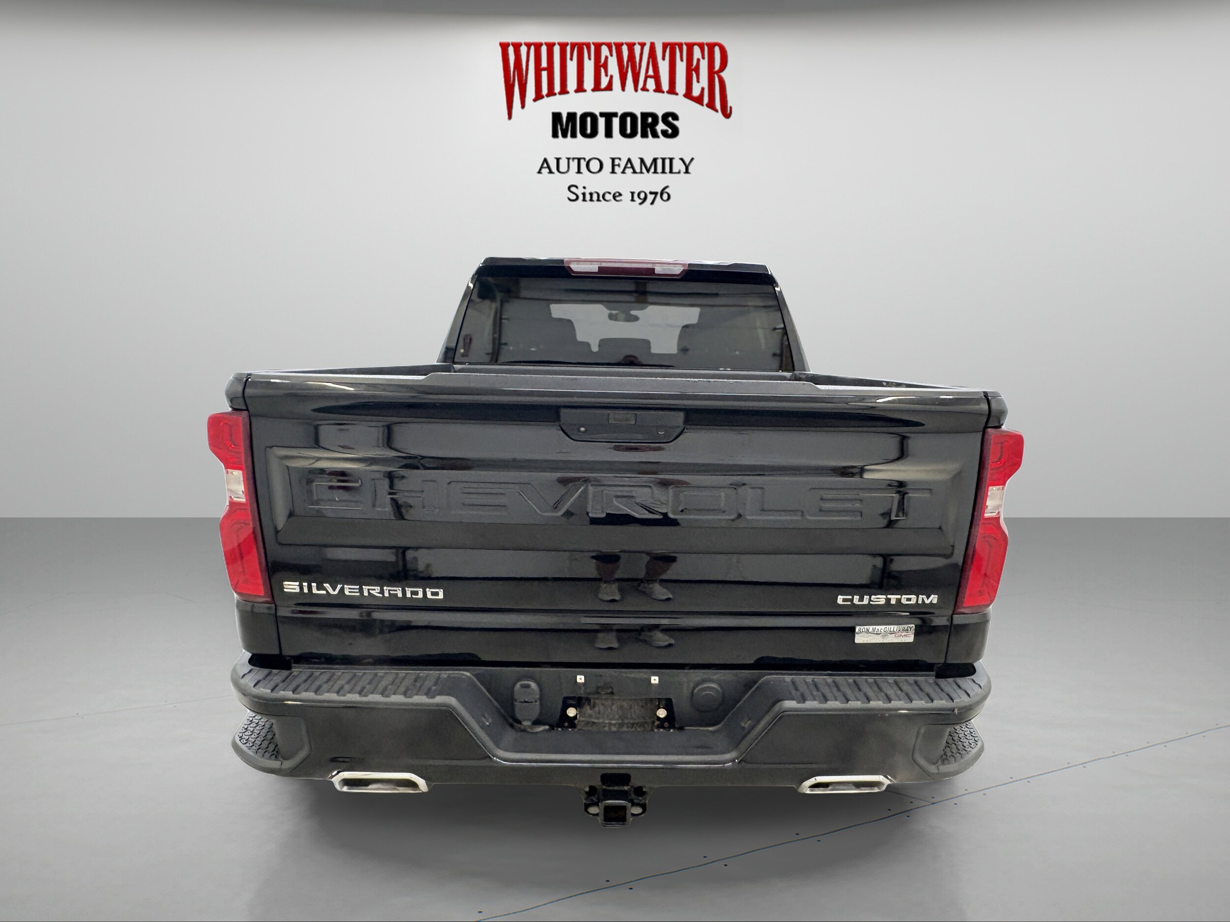2019 Chevrolet Silverado 1500 Custom photo 3