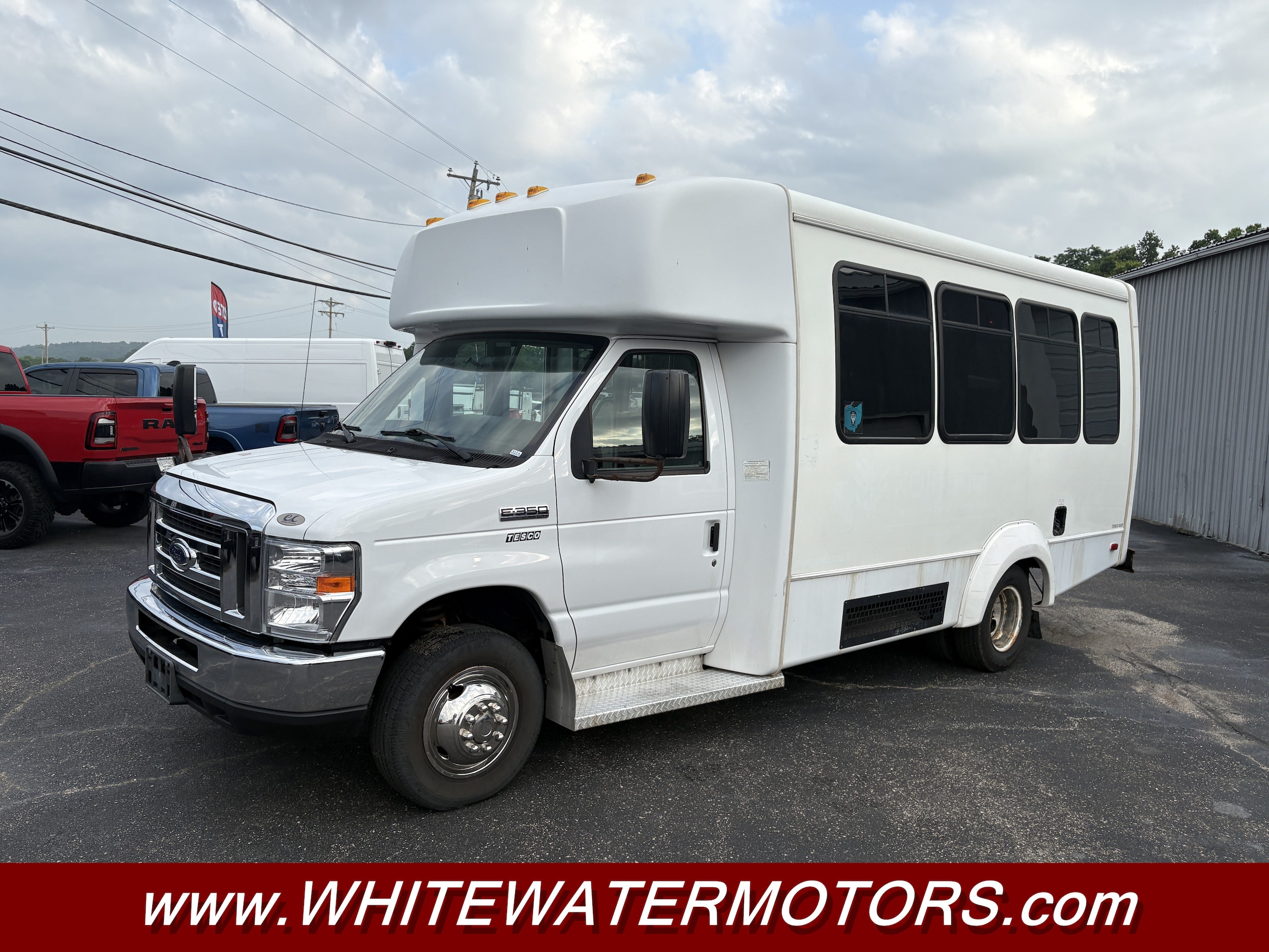 2019 Ford E-Series SRW E-350 Super Duty 138 in WB's photo