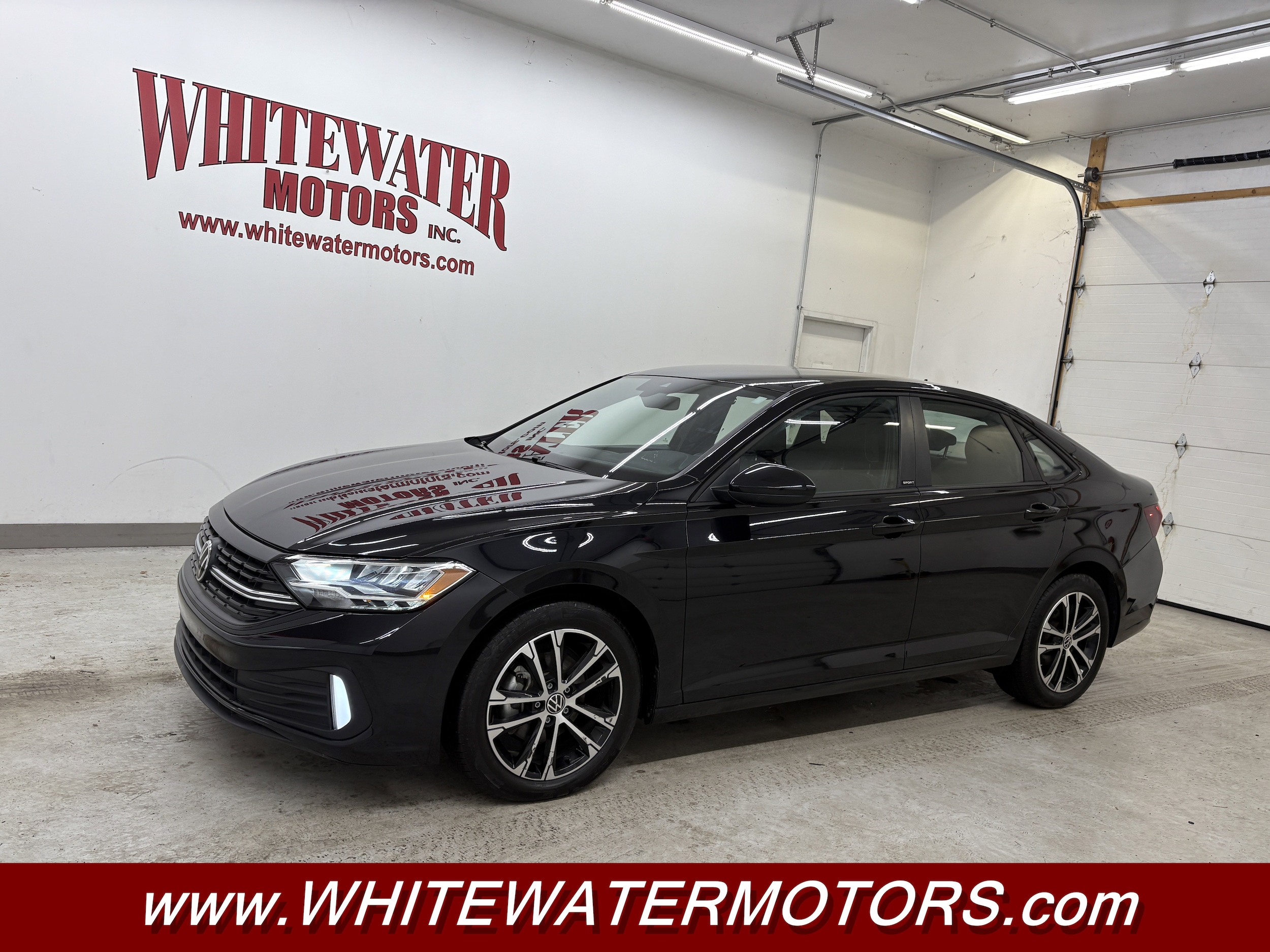 2024 Volkswagen Jetta Sport's photo