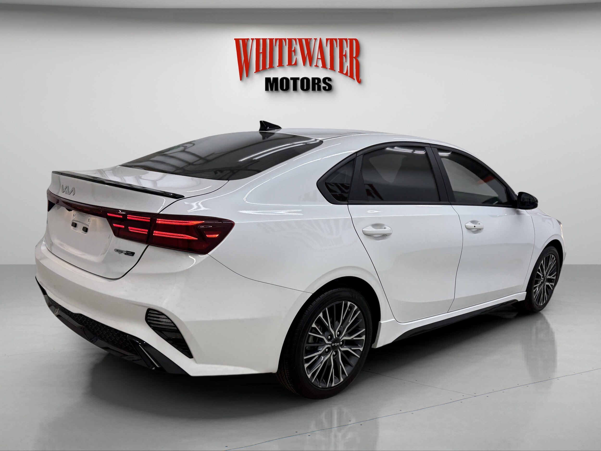 2023 Kia Forte GT-Line photo 4