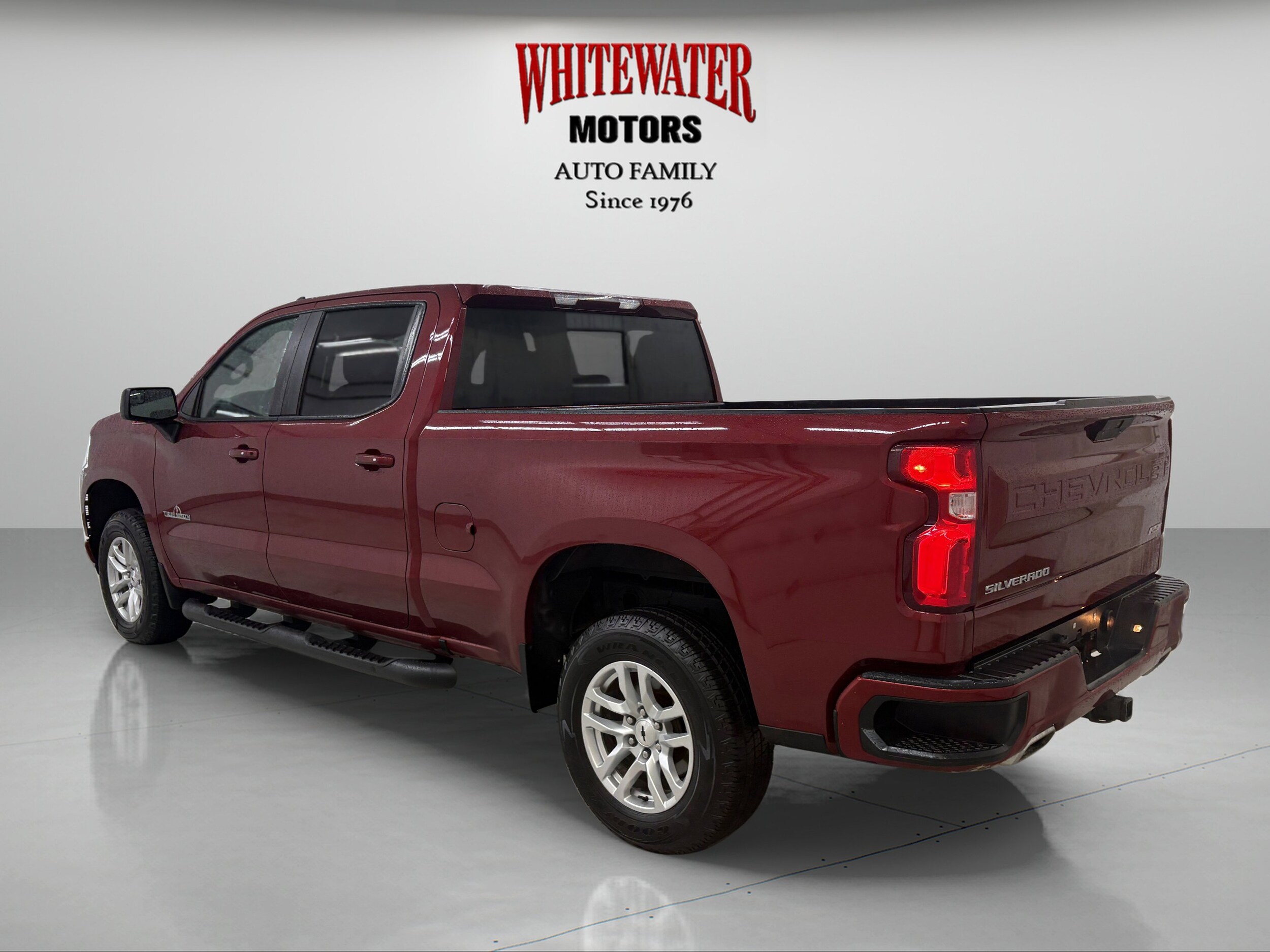 2019 Chevrolet Silverado 1500 RST photo 2