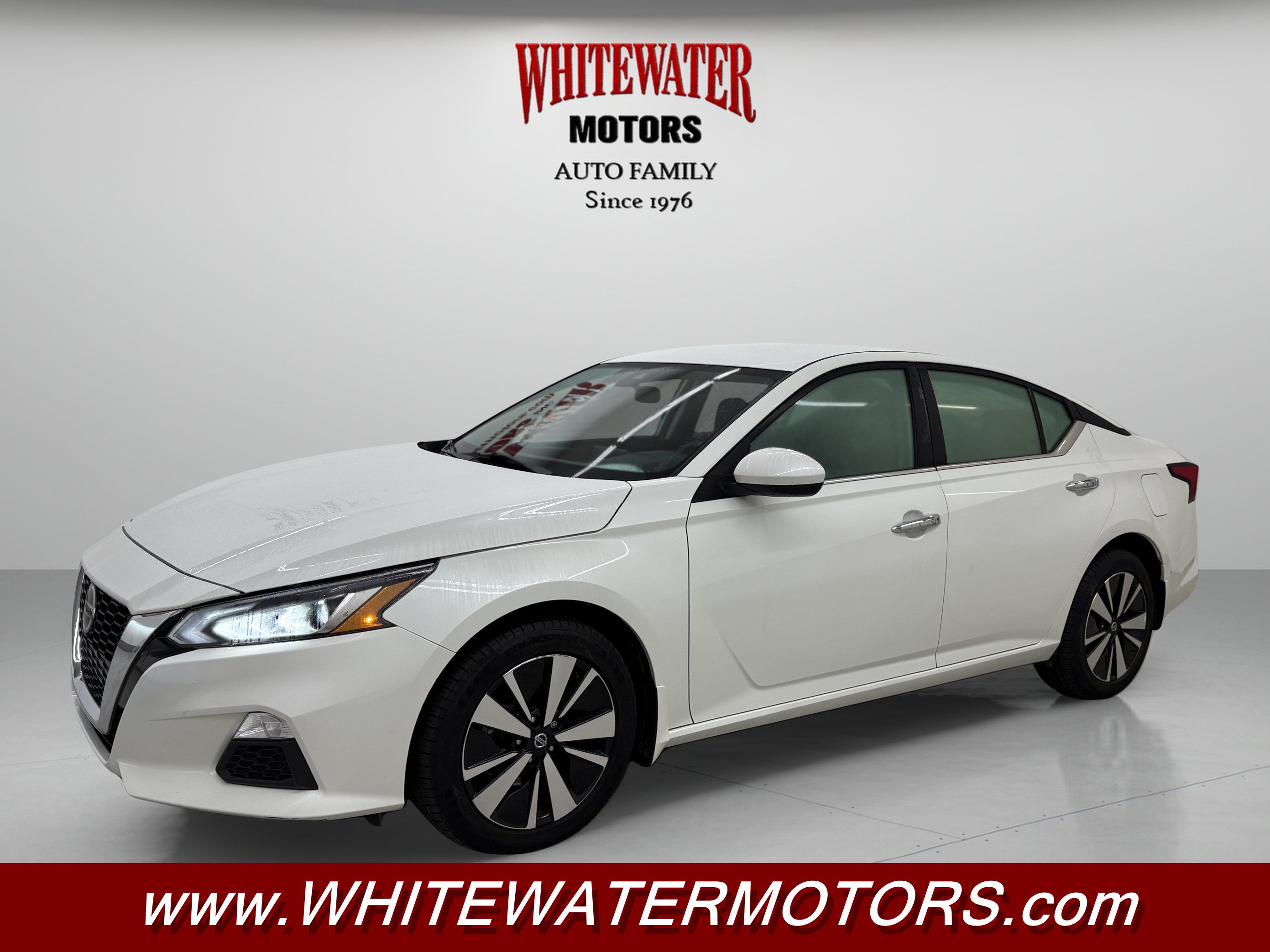 Used 2022 Nissan Altima 2.5 SV 4dr Car