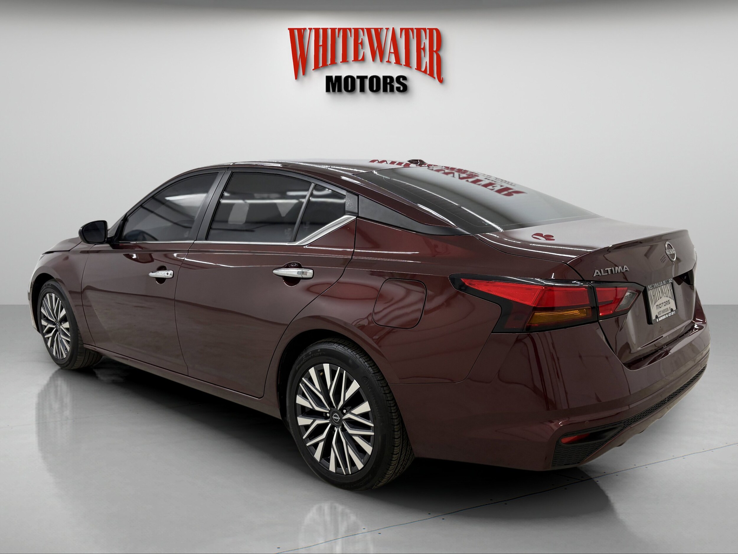 2024 Nissan Altima 2.5 SV photo 2