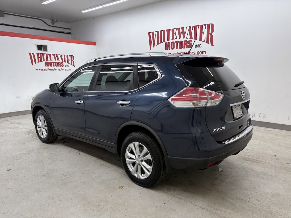 Used 2016 Nissan Rogue SV Sport Utility