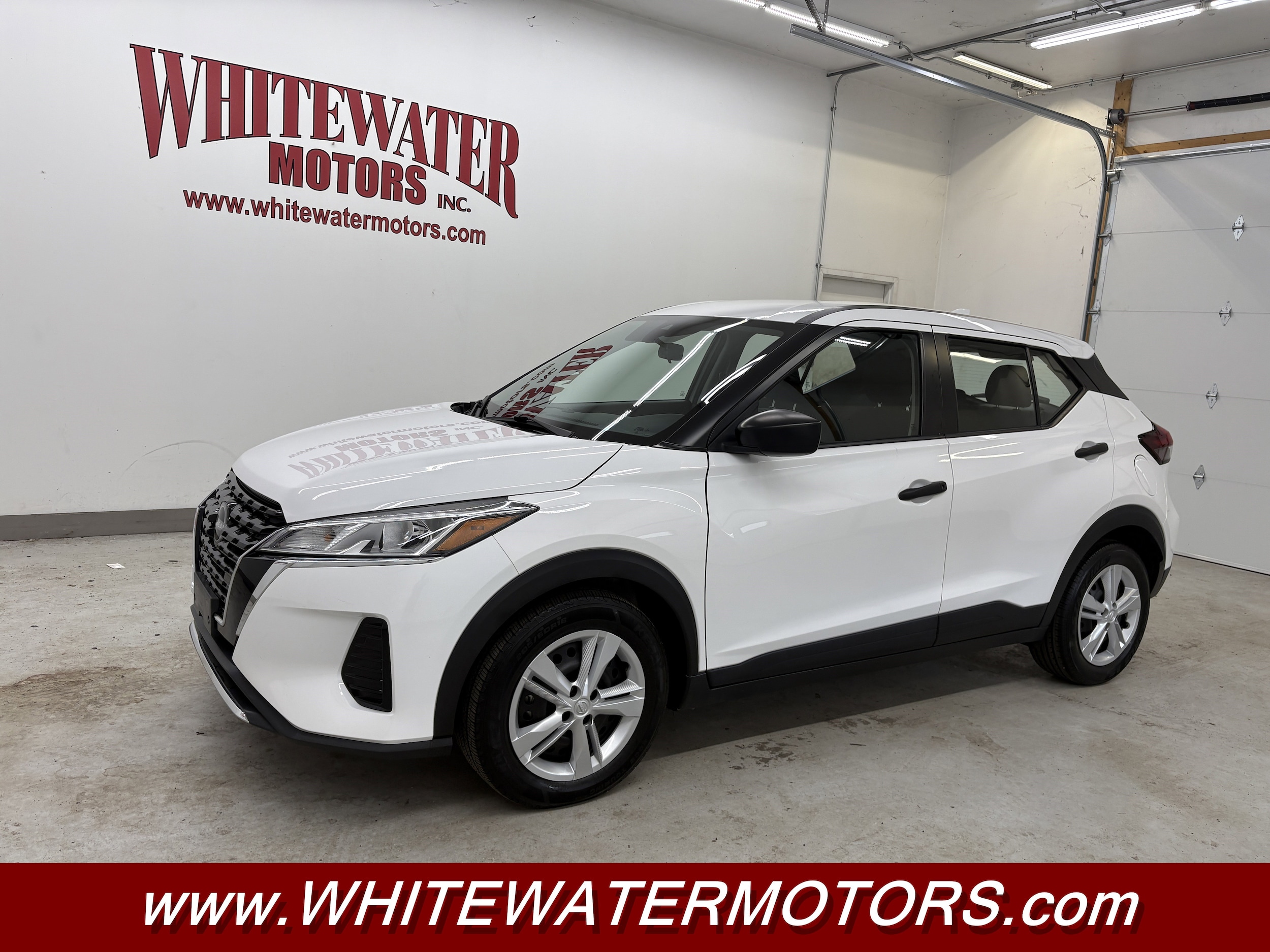 2023 Nissan Kicks 1.6 S's photo