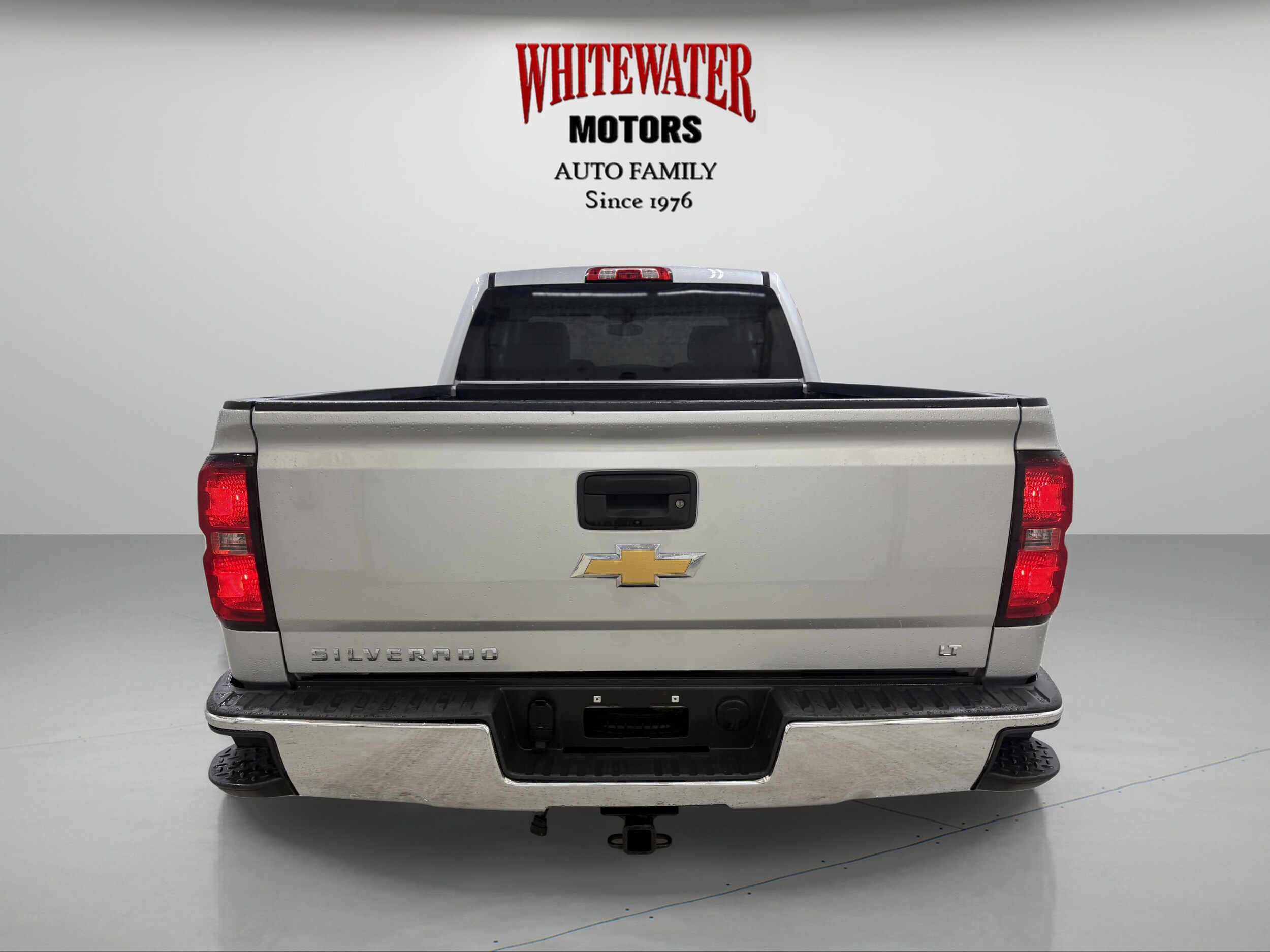 2018 Chevrolet Silverado 1500 LT photo 3