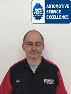 Staff member Kevin Robards from ID_aced1a