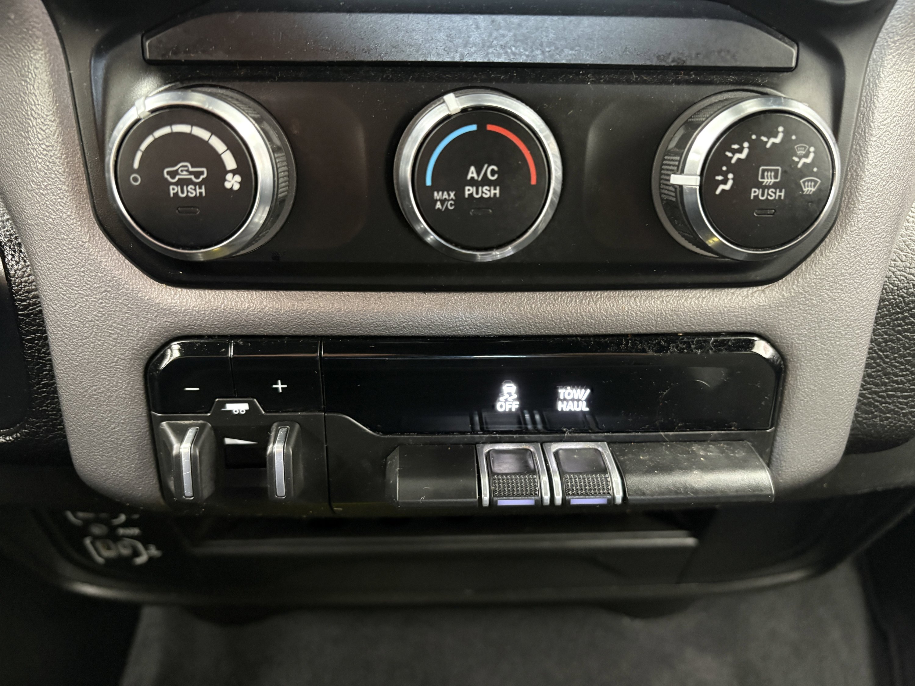 2024 RAM Ram 2500 Pickup Big Horn - Photo 17