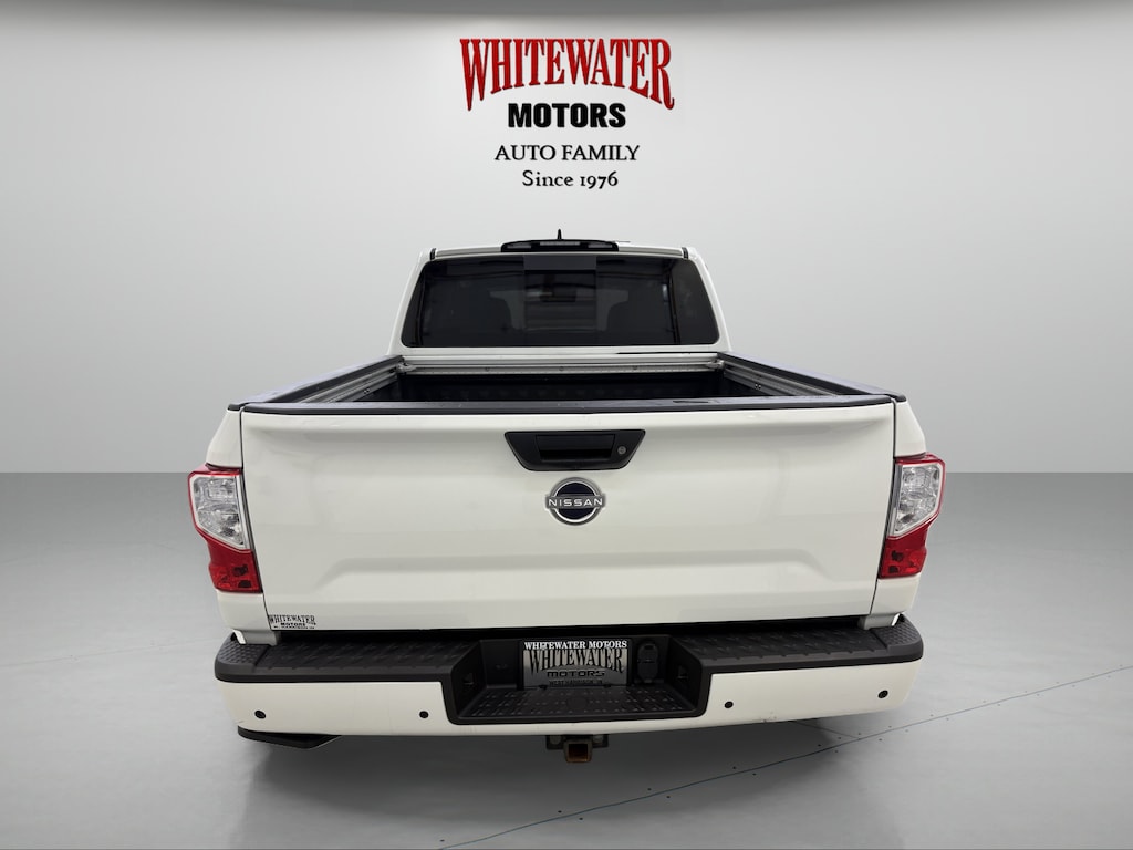 Used 2024 Nissan Titan SV Crew Cab Pickup