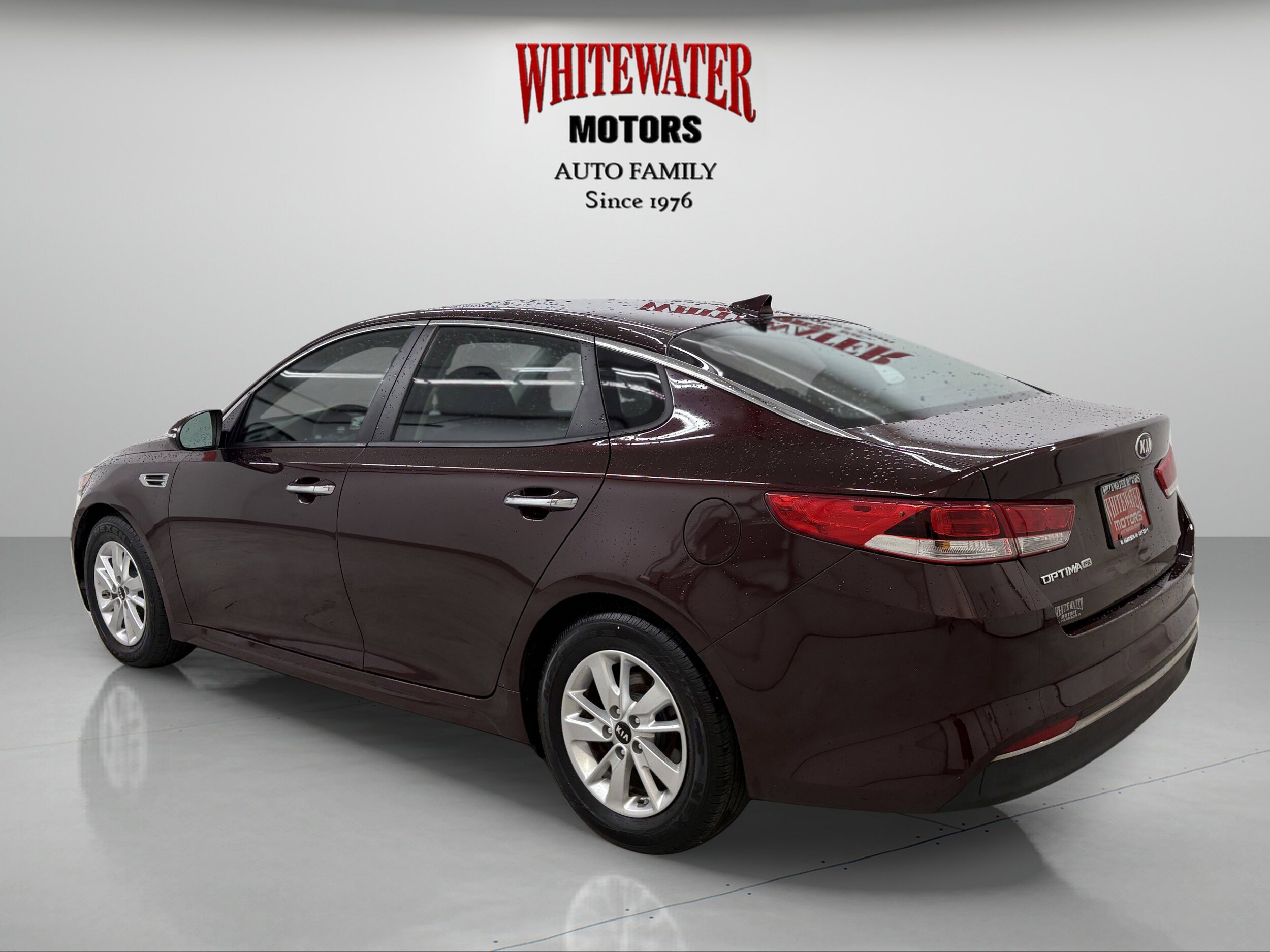 2018 Kia Optima LX photo 2