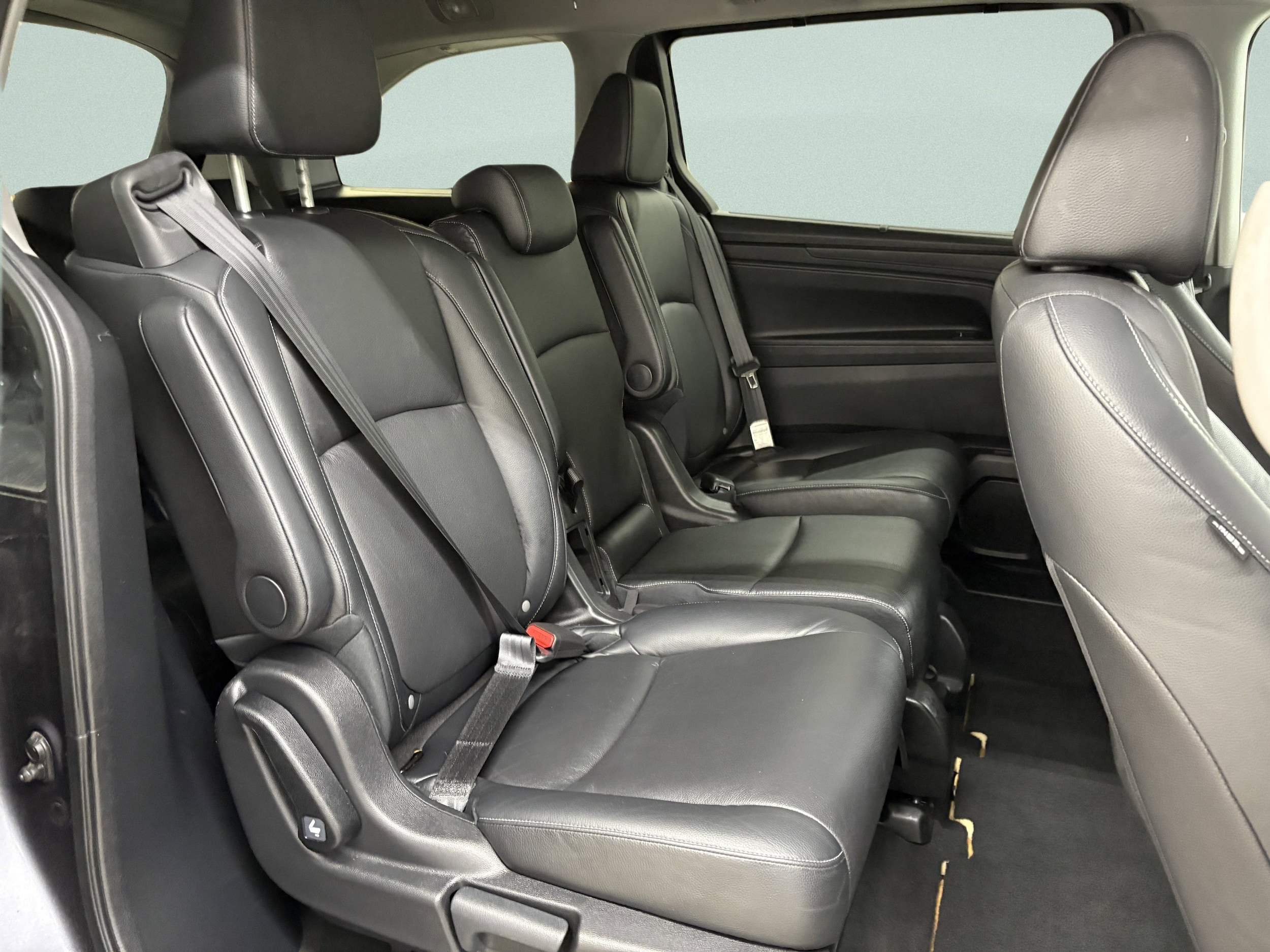 2024 Honda Odyssey EX-L - Photo 23