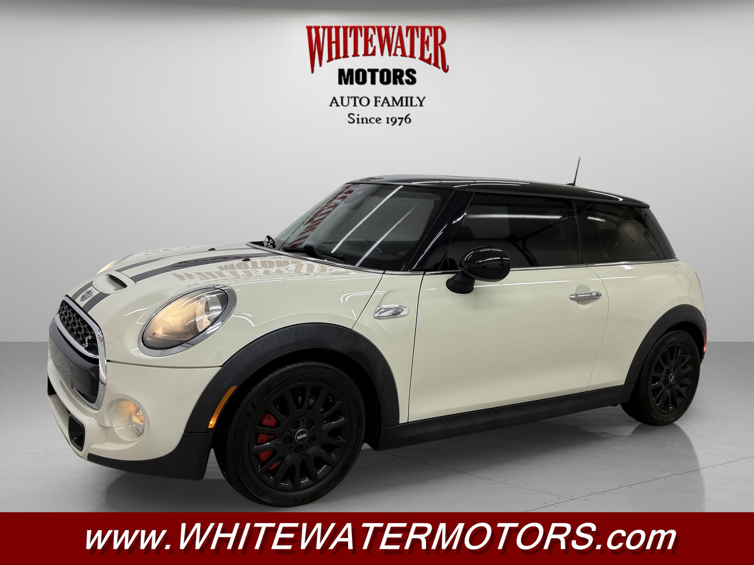 2019 MINI Hardtop 2 Door S's photo