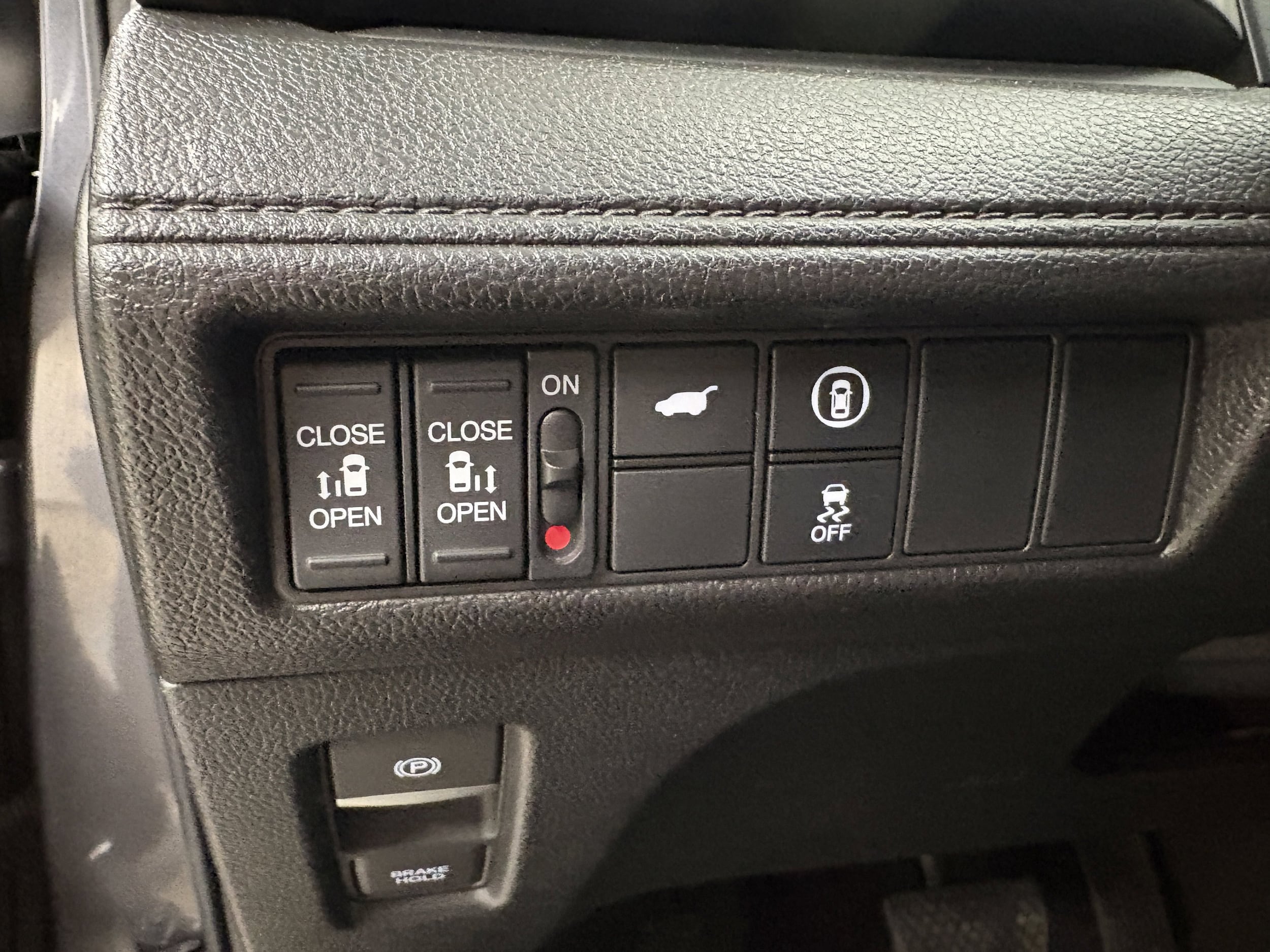 2024 Honda Odyssey EX-L - Photo 19