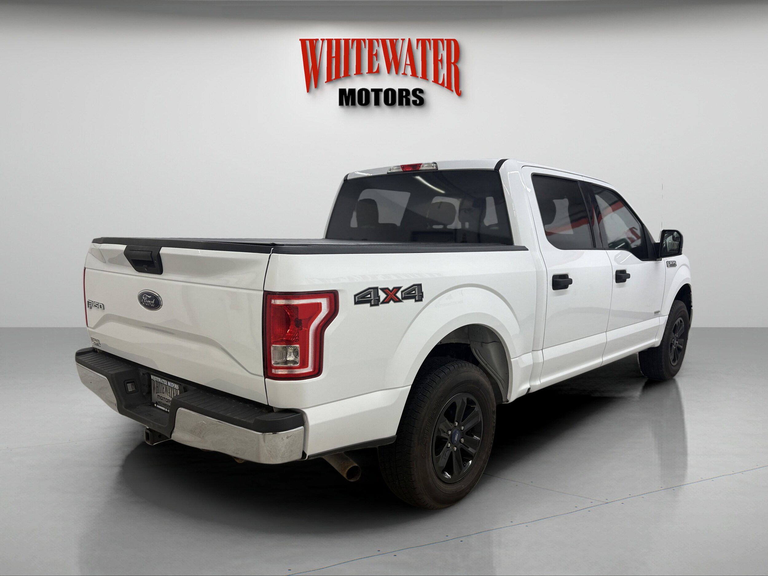 2017 Ford F-150 XLT photo 4