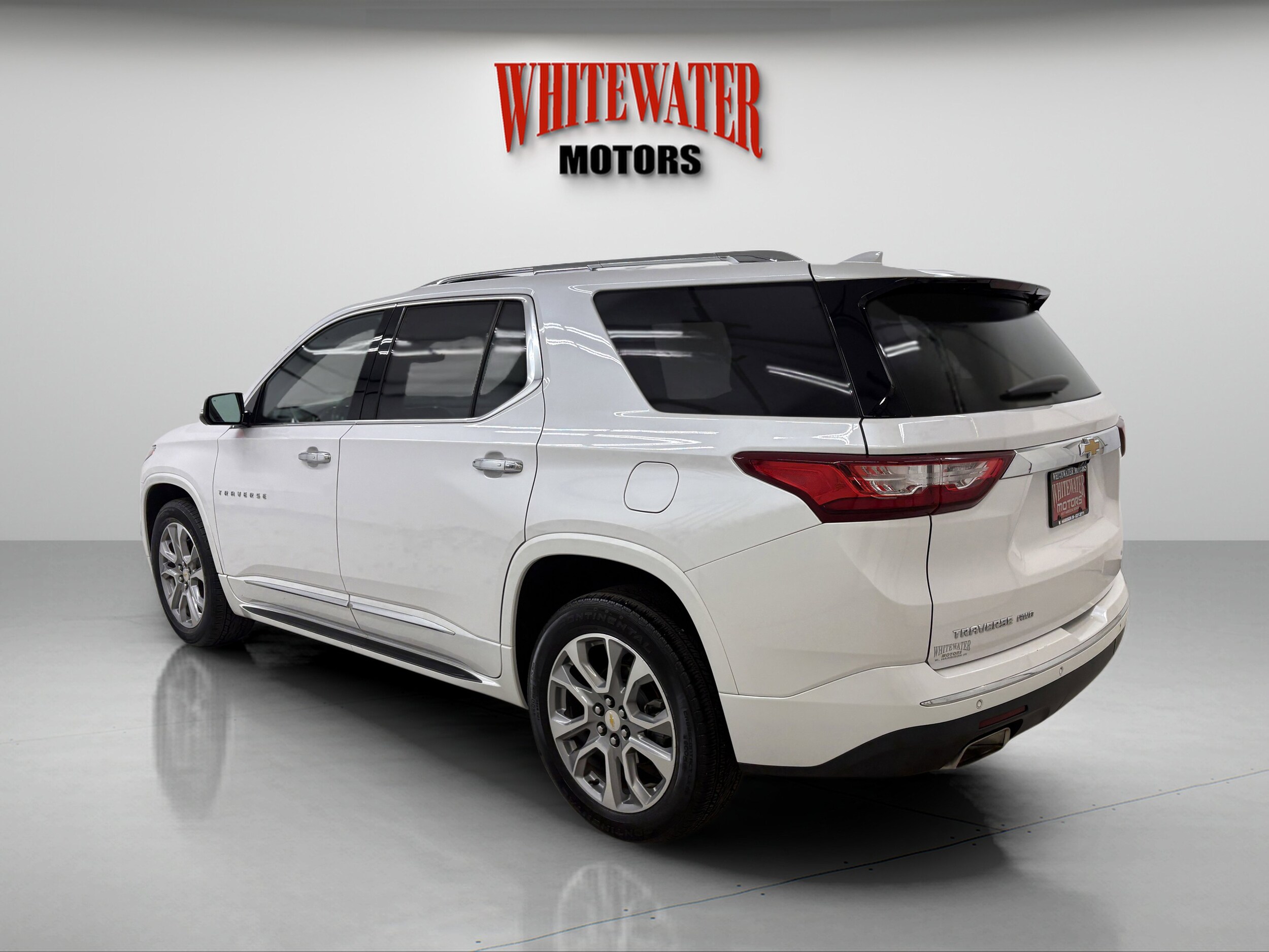 2020 Chevrolet Traverse Premier photo 2