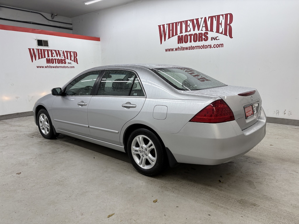 Used 2007 Honda Accord Sdn LX SE 4dr Car