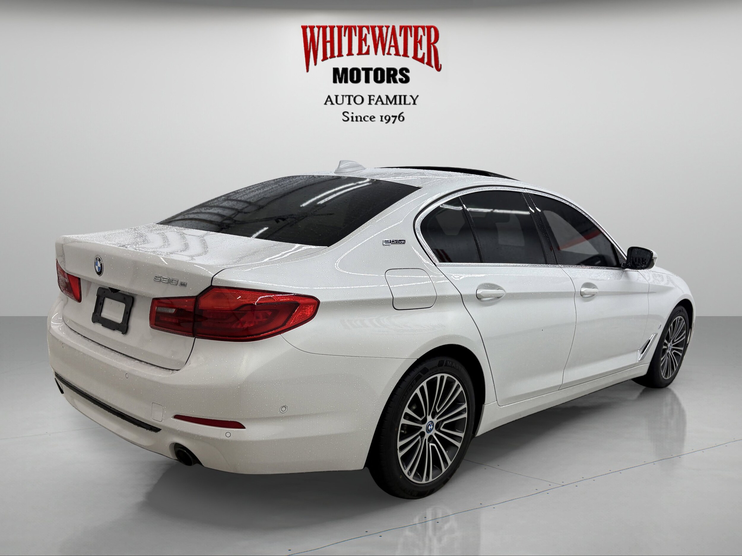 2019 Bmw 530e Sedan photo 3