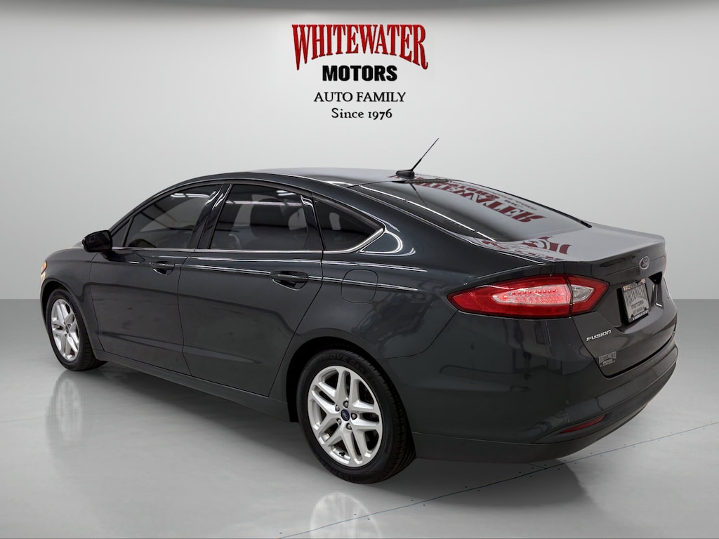 Used 2016 Ford Fusion SE 4dr Car