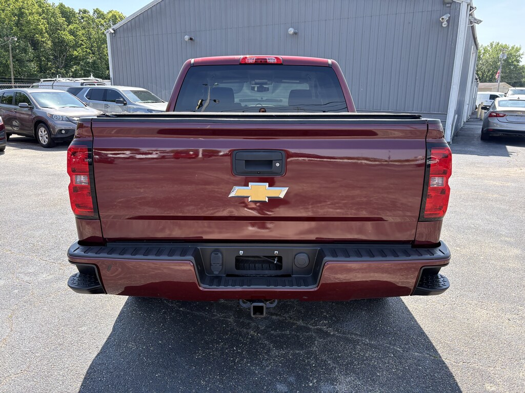 Used 2017 Chevrolet Silverado 1500 LT Crew Cab Pickup