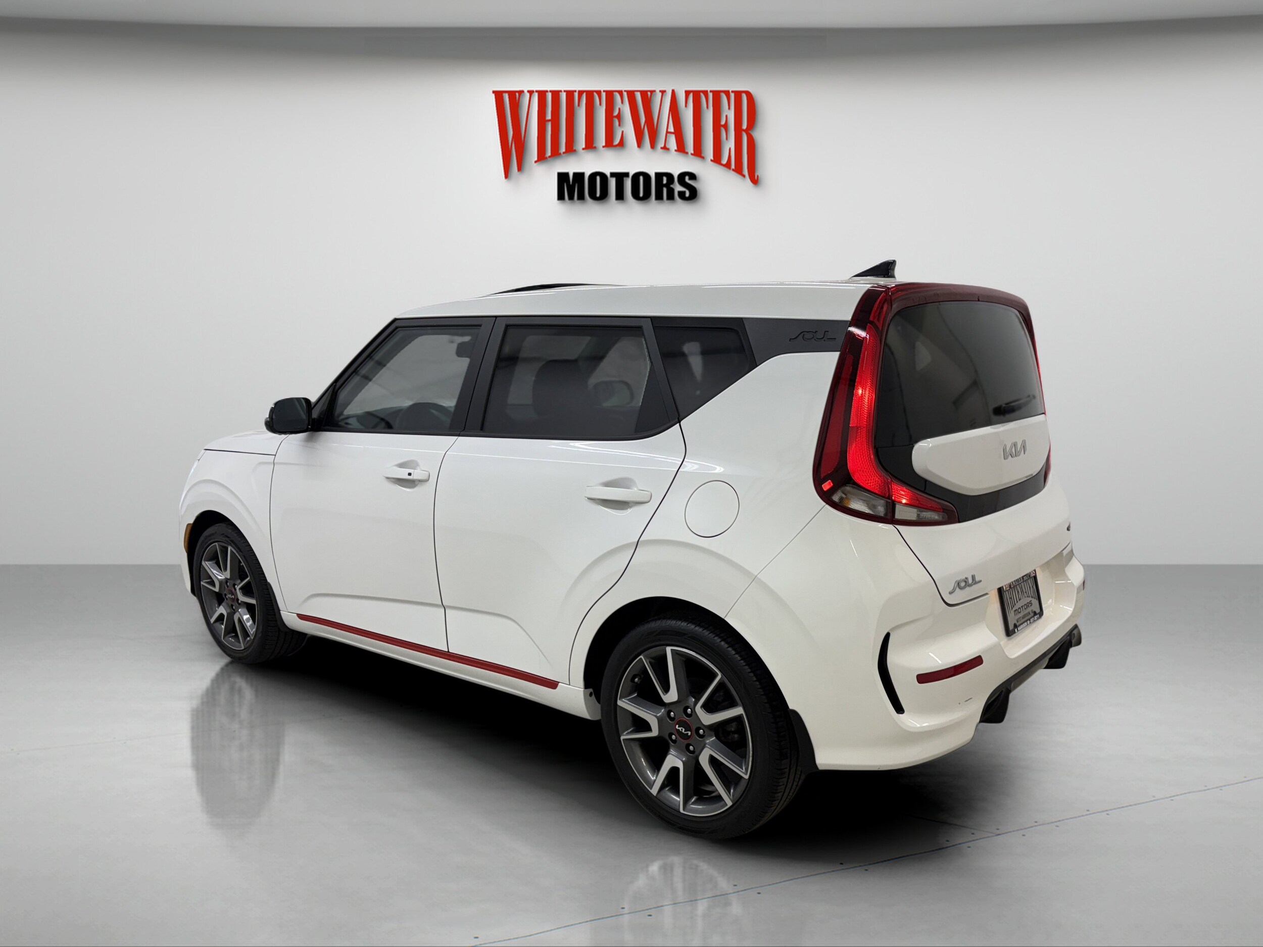 2022 Kia Soul GT-Line photo 2