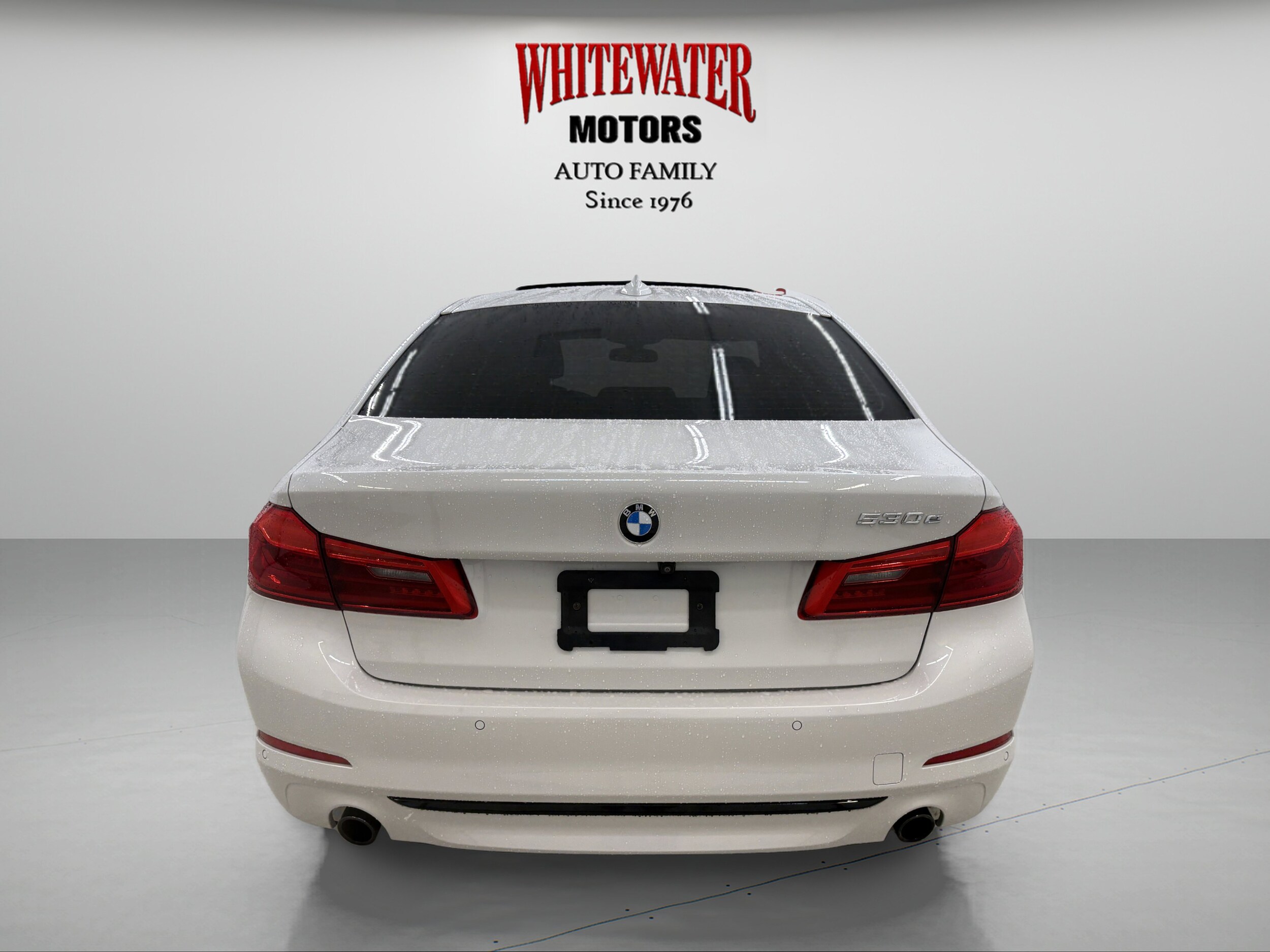 2019 Bmw 530e Sedan photo 2
