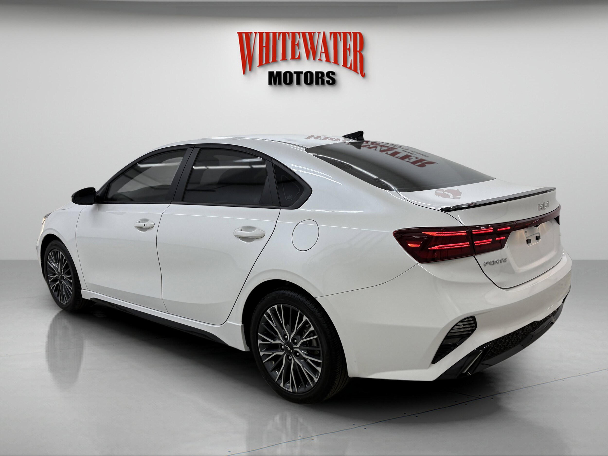 2023 Kia Forte GT-Line photo 2