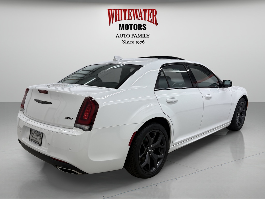 Used 2023 Chrysler 300 Touring L 4dr Car