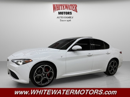 2022 Alfa Romeo Giulia Ti 4dr Car