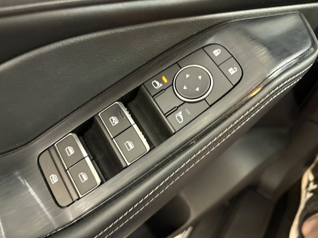 Used 2023 Nissan Rogue SL Sport Utility