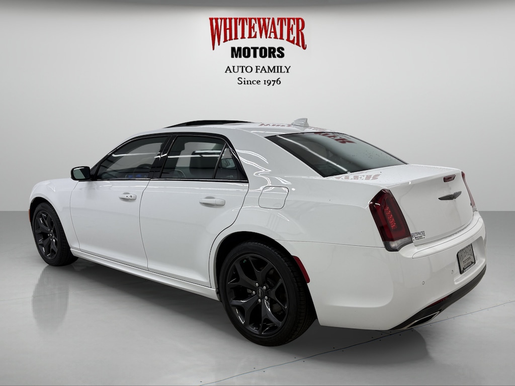 Used 2023 Chrysler 300 Touring L 4dr Car