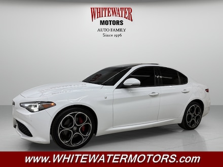 2022 Alfa Romeo Giulia Ti 4dr Car