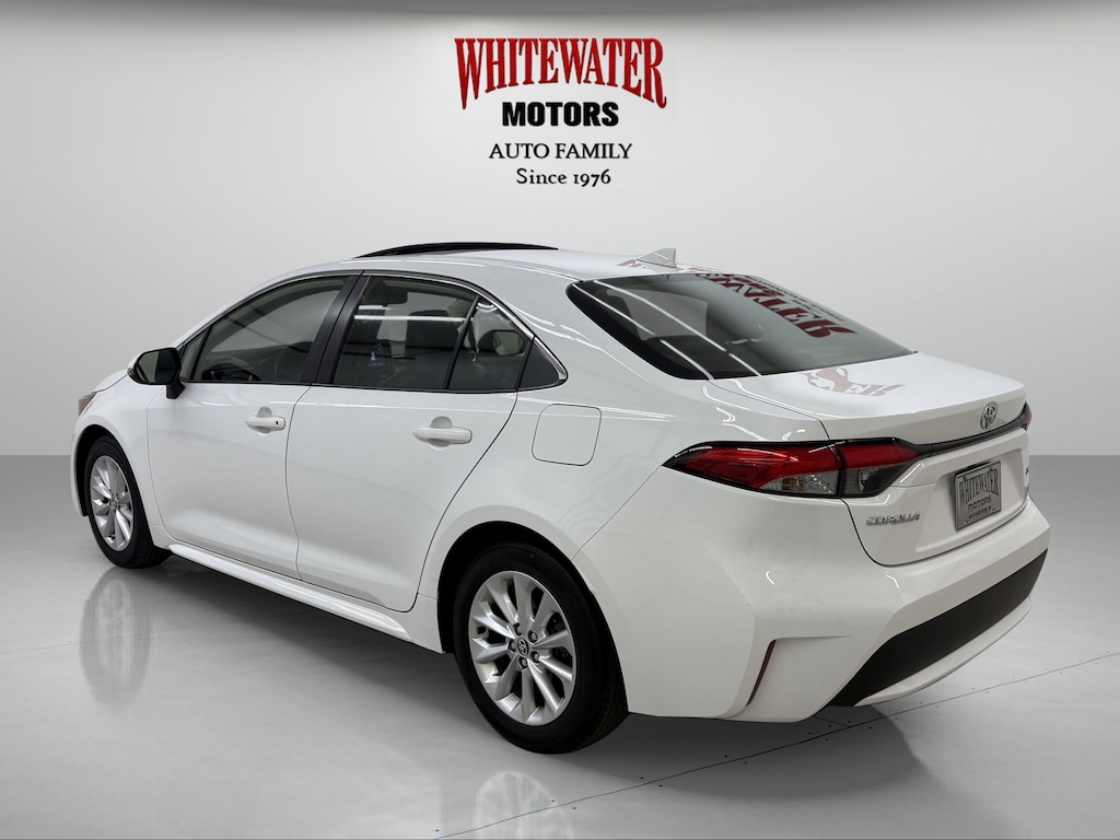 Used 2022 Toyota Corolla XLE 4dr Car