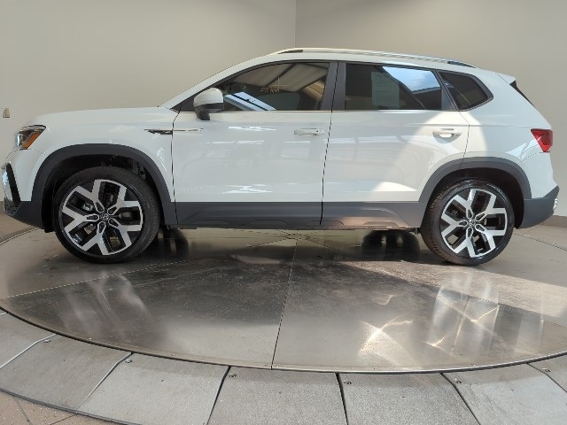 Used 2022 Volkswagen Taos SEL with VIN 3VV2X7B28NM065387 for sale in Mansfield, OH