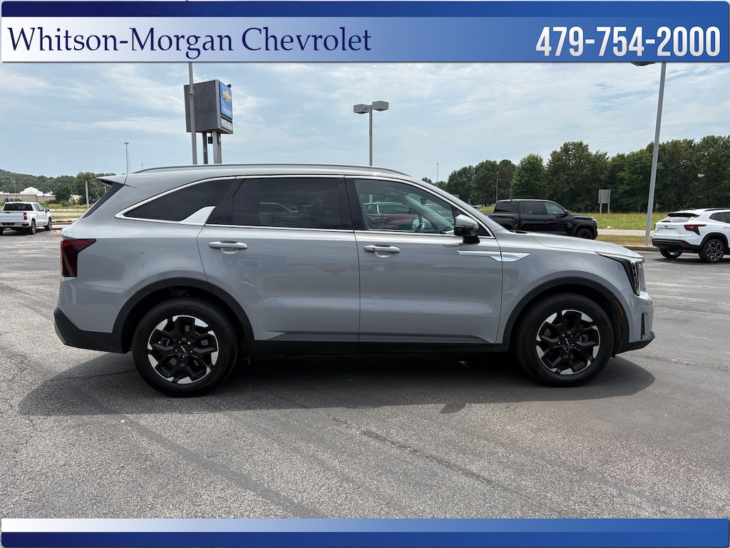 Used 2025 Kia Sorento S SUV